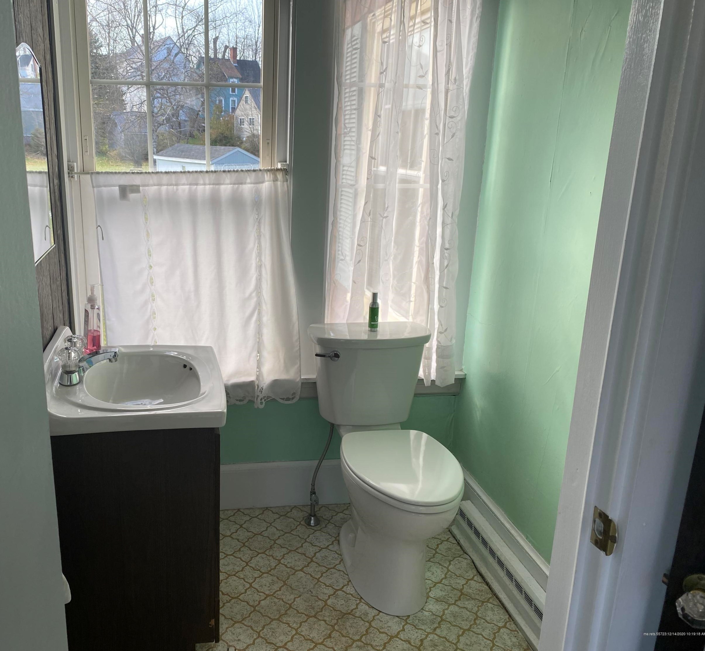 205 Main St, Sebec ME 04426-1243 exterior