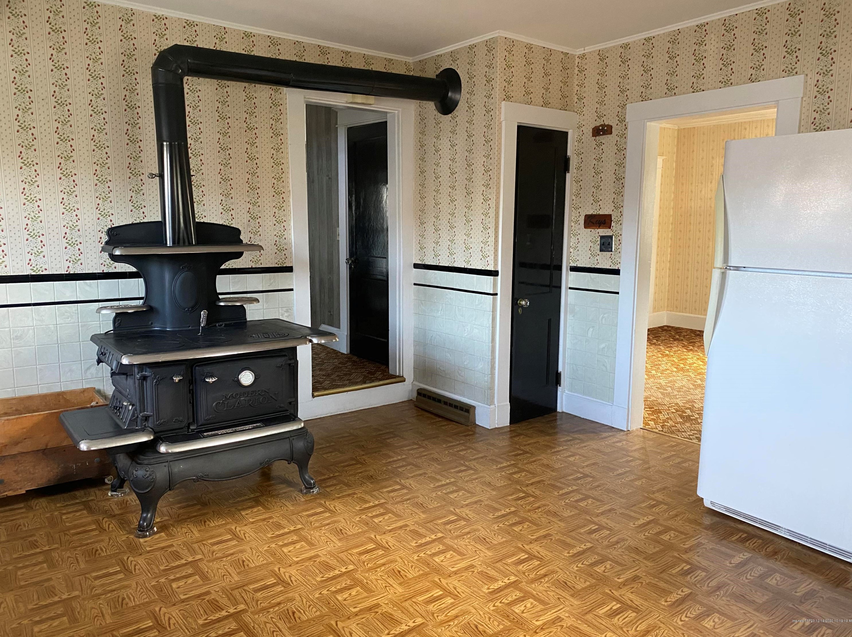 205 Main St, Sebec ME 04426-1243 exterior