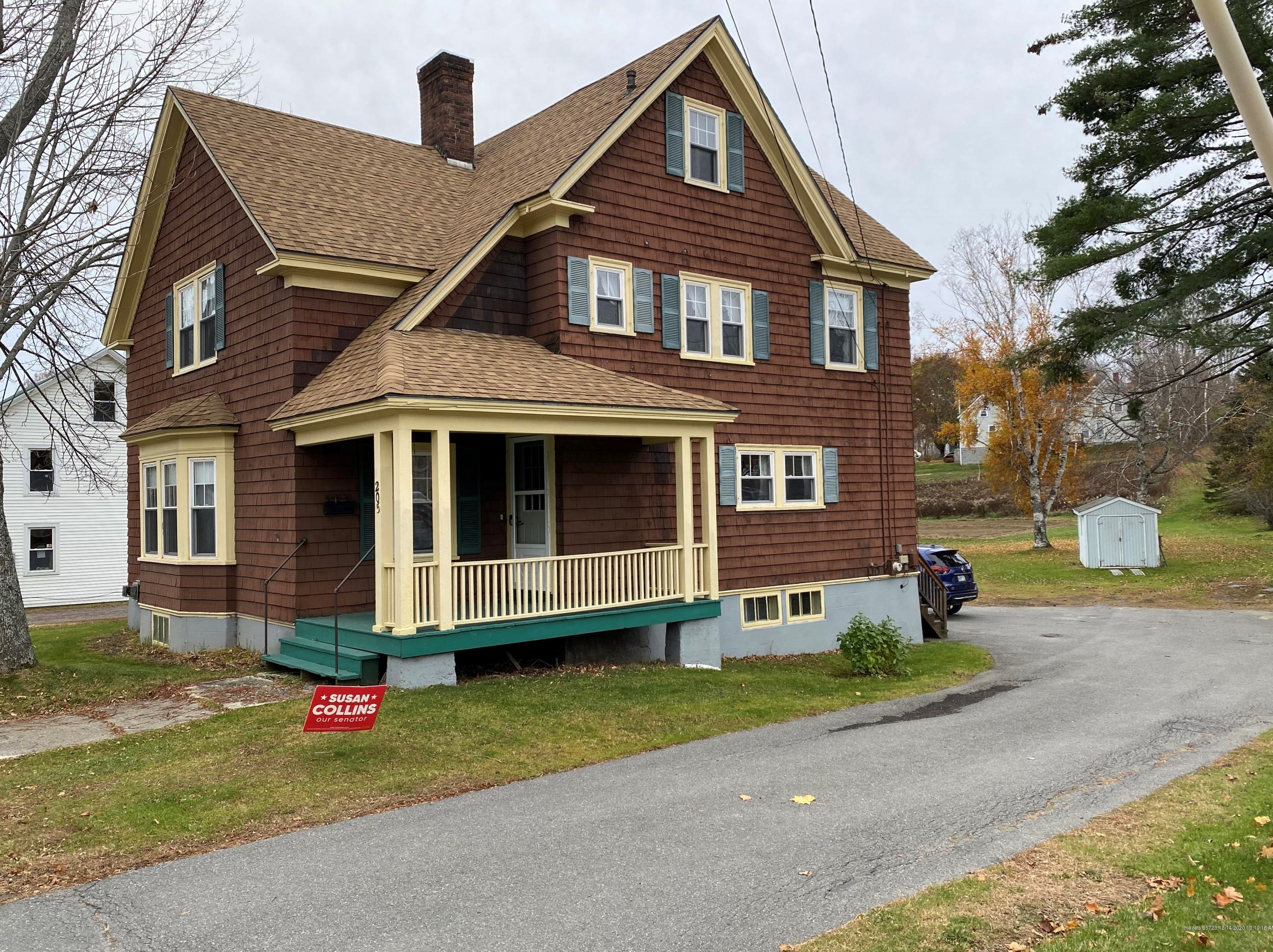 205 Main St, Sebec ME  04426-1244 exterior