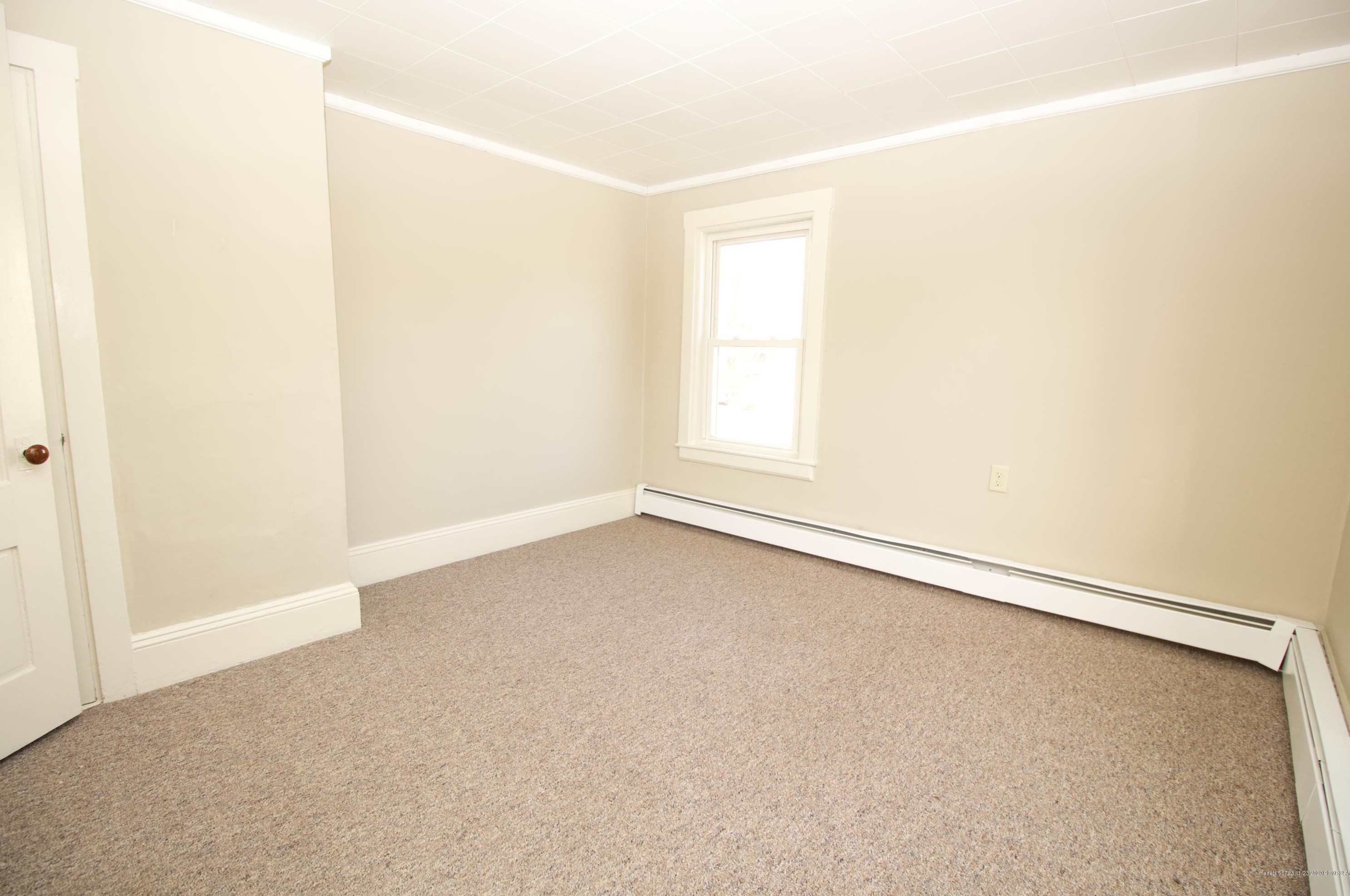 89 5th St, Bangor ME  04401-6023 exterior