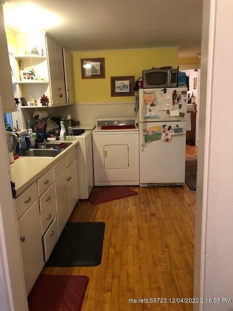 75 York St, Kennebunk ME 04043-7152 exterior