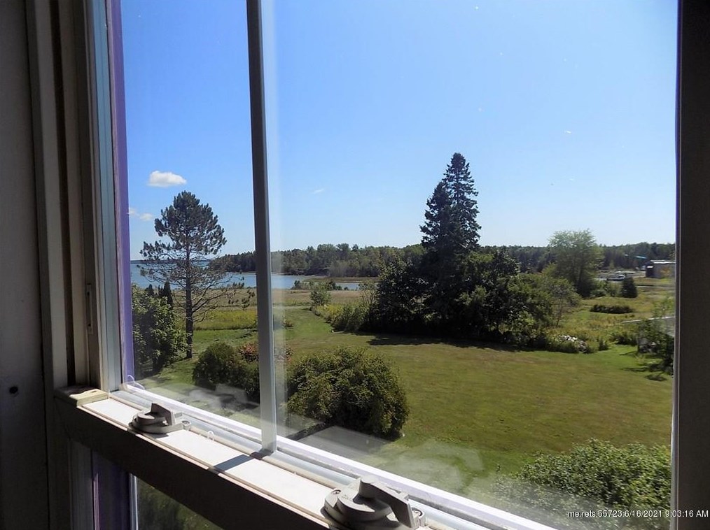 70 Main St, Milbridge ME  04658-3511 exterior