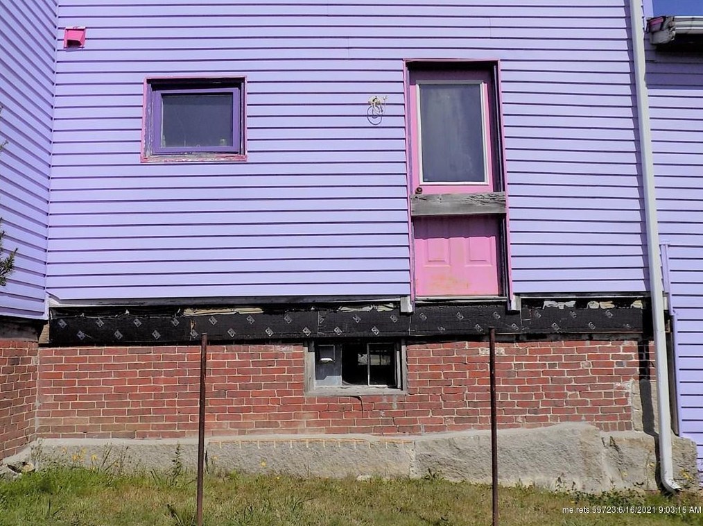 70 Main St, Milbridge ME  04658-3511 exterior