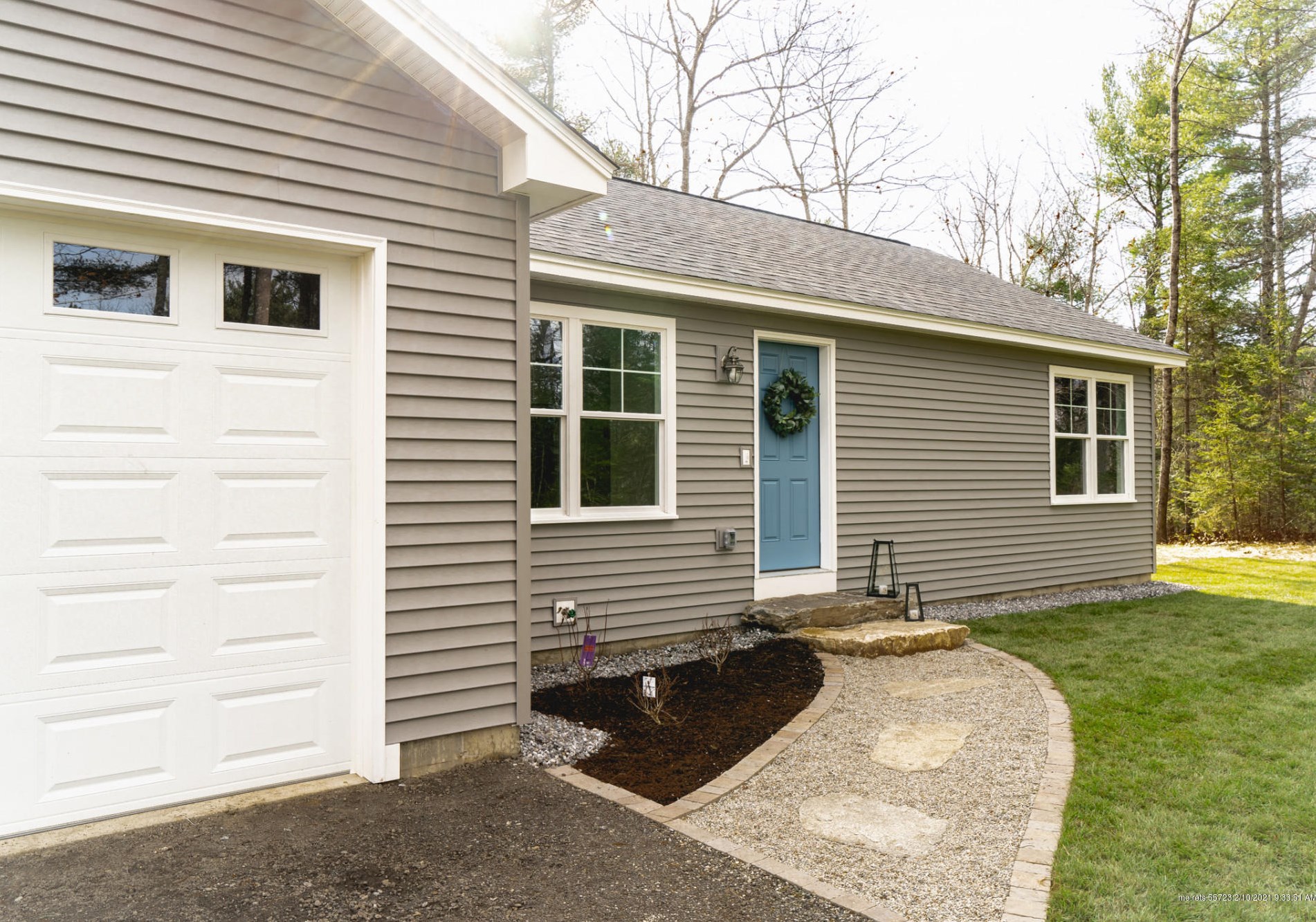 21 Hillside Pl, Boothbay ME  04537-4470 exterior