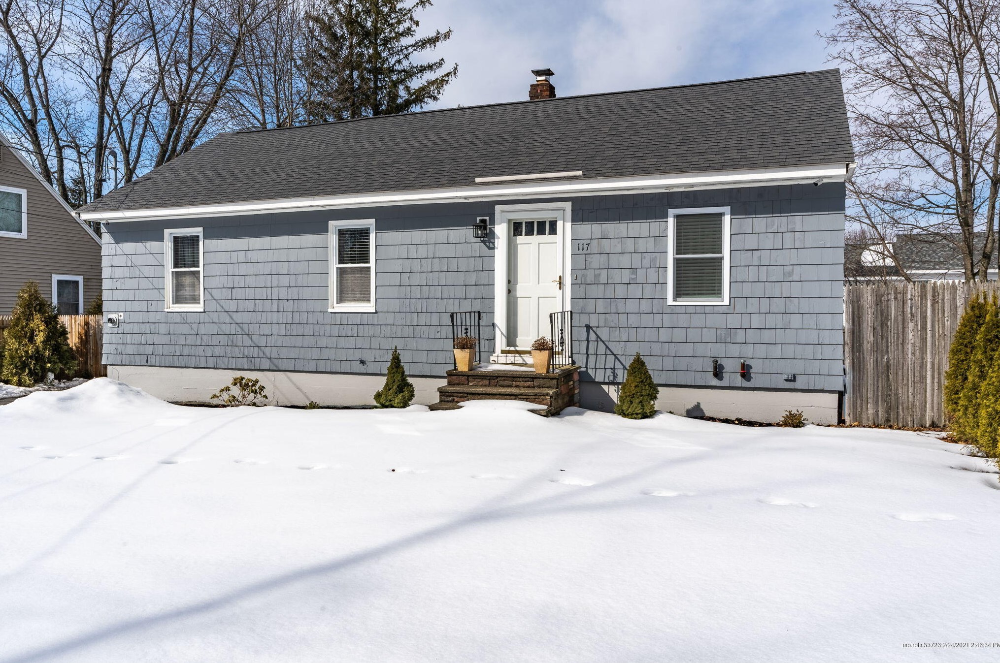 117 Belfort St, Portland ME 04103-1220 exterior