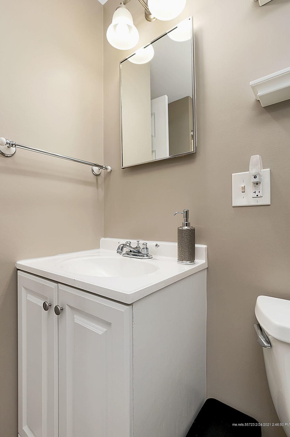 117 Belfort St, Portland ME 04103-1220 exterior