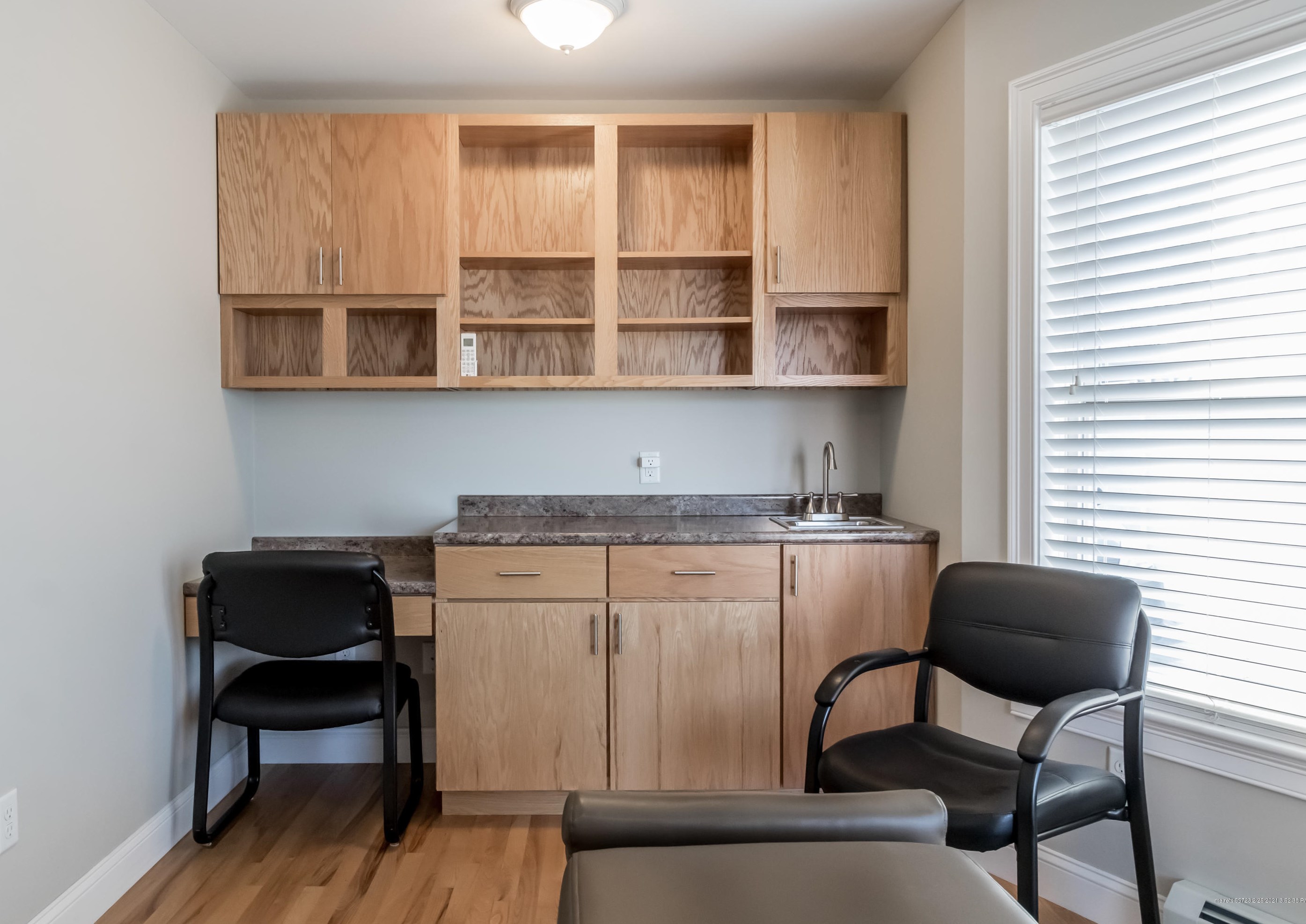 552 Main St, Portland ME 04106-5403 exterior