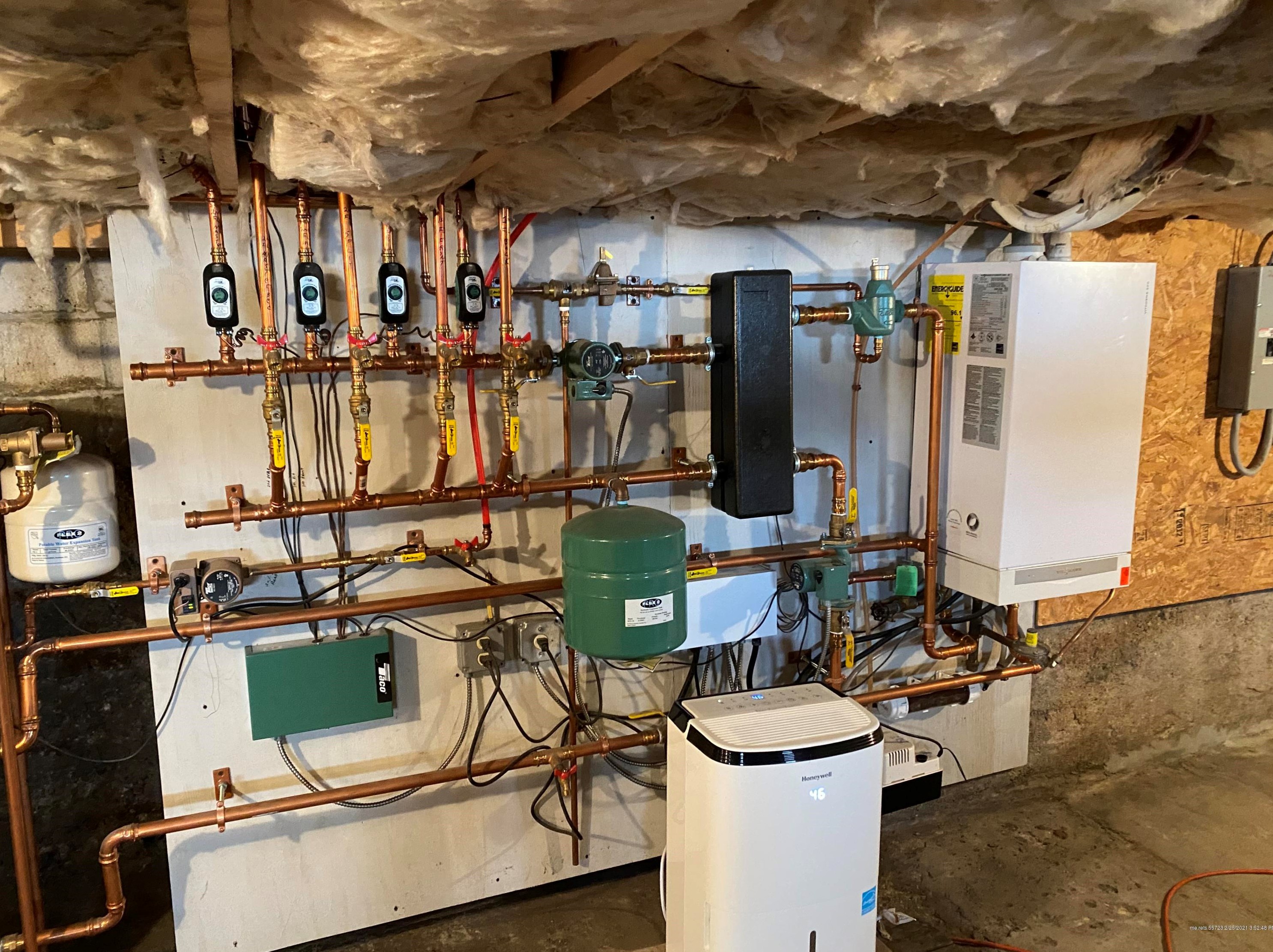 552 Main St, Portland ME 04106-5403 exterior