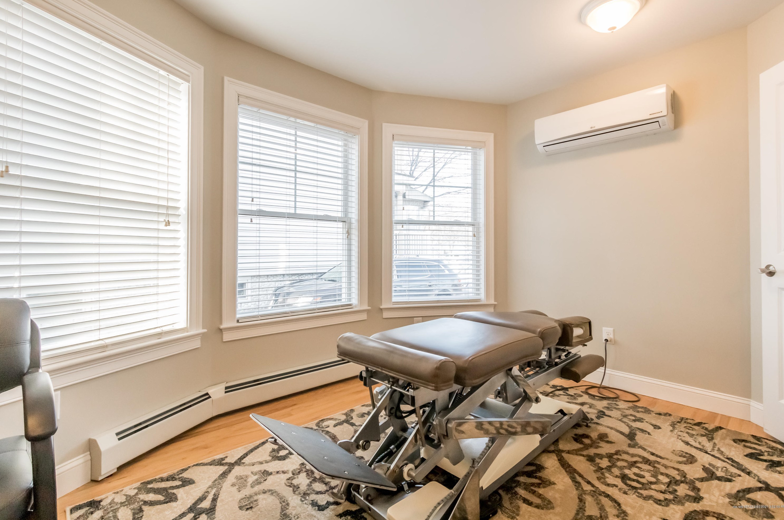 552 Main St, Portland ME 04106-5403 exterior