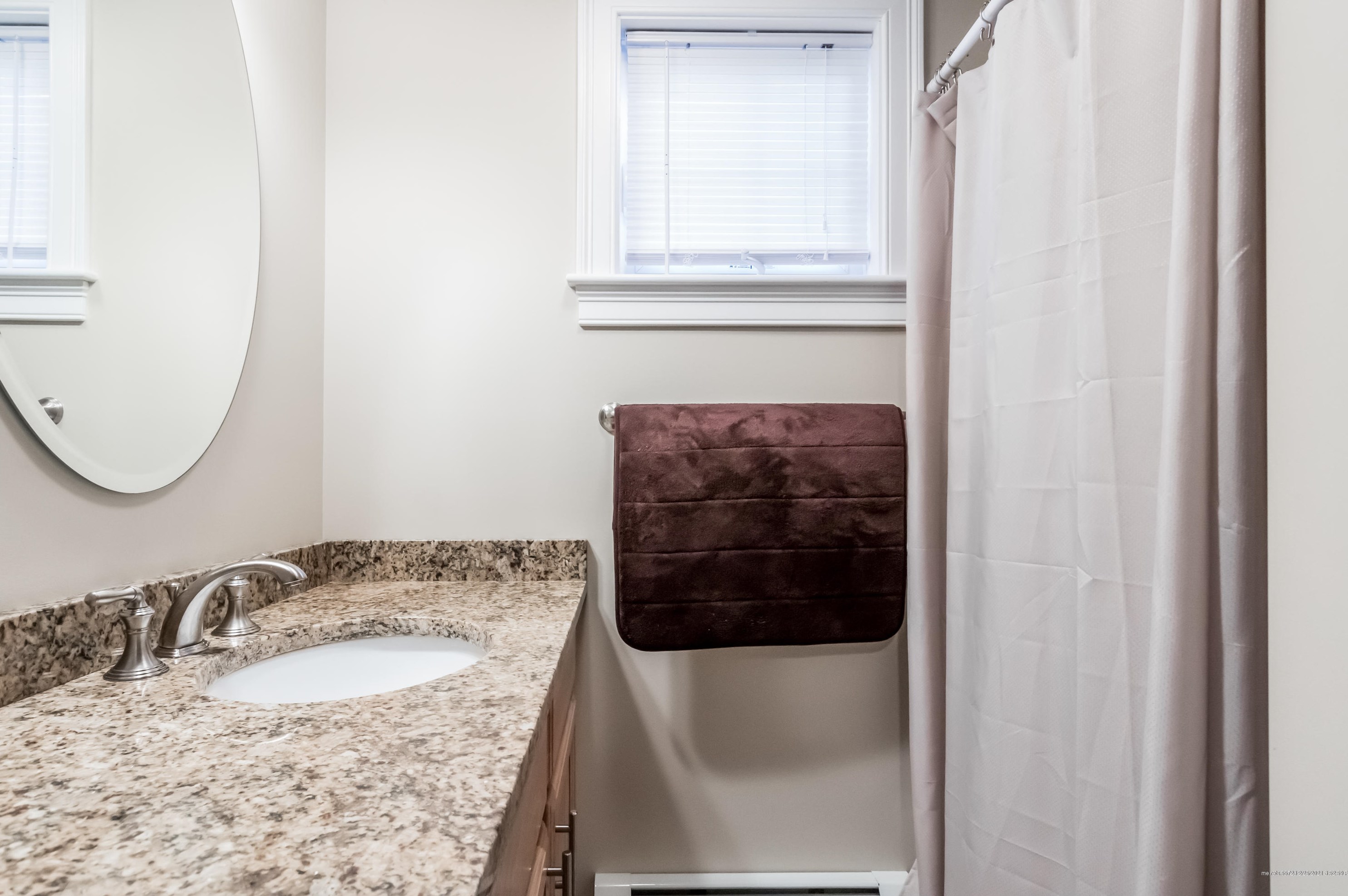 552 Main St, Portland ME 04106-5403 exterior