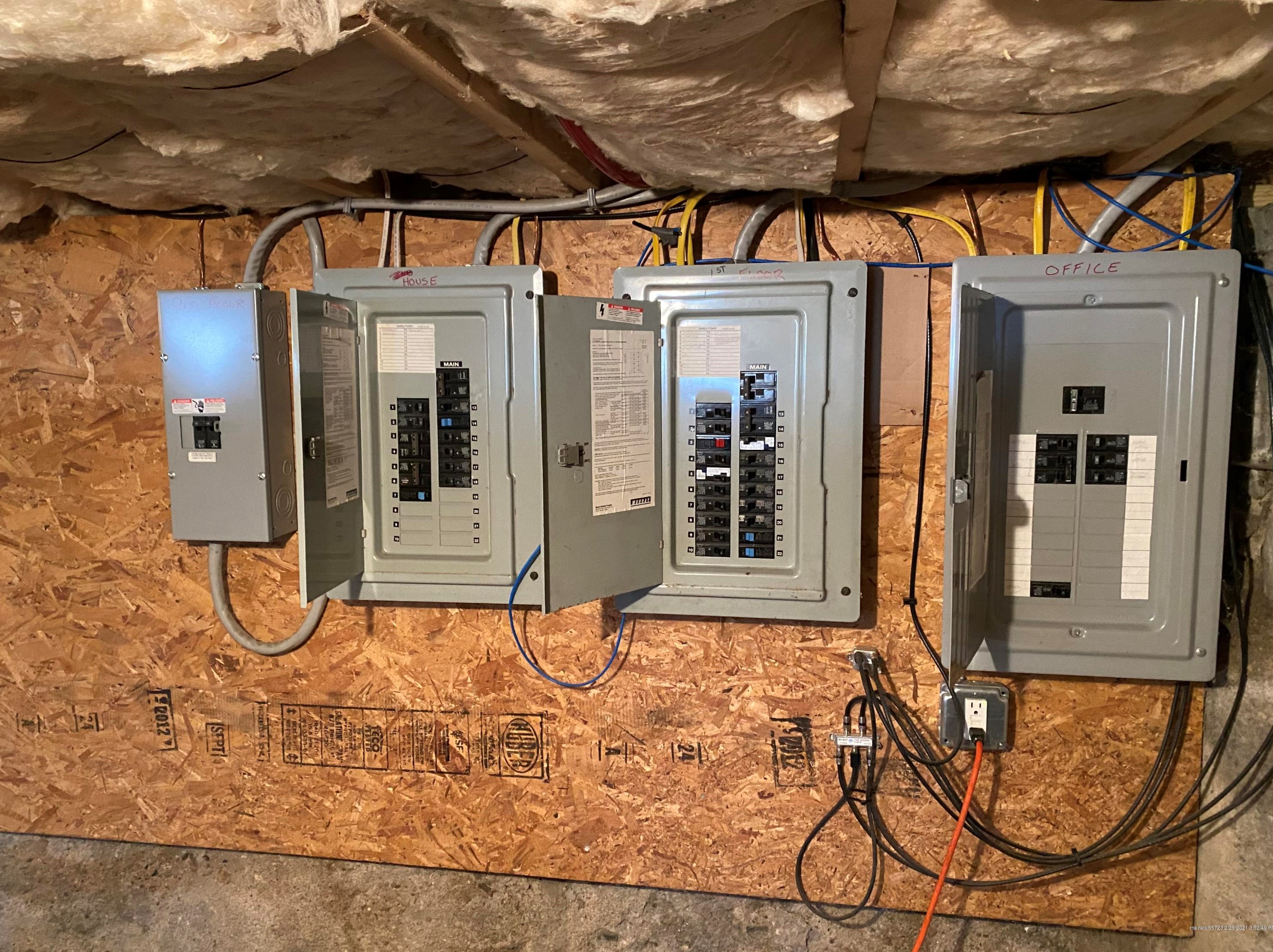 552 Main St, Portland ME 04106-5403 exterior