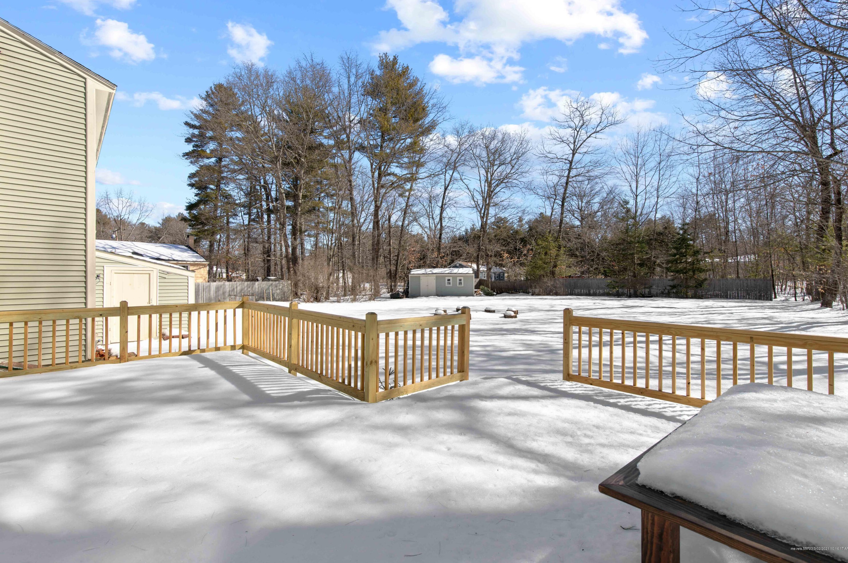 33 Misty Dr, Windham ME 04062-5145 exterior