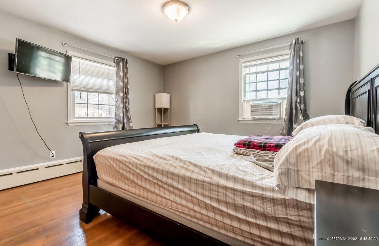 526 Roosevelt Trl, Windham ME 04062-4816 exterior