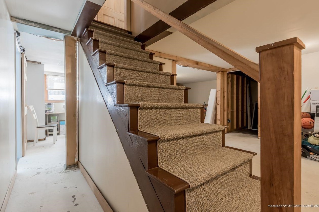 526 Roosevelt Trl, Windham ME 04062-4816 exterior