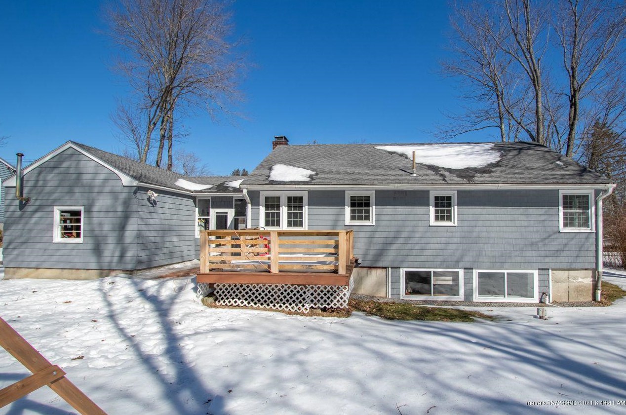 526 Roosevelt Trl, Windham ME 04062-4816 exterior