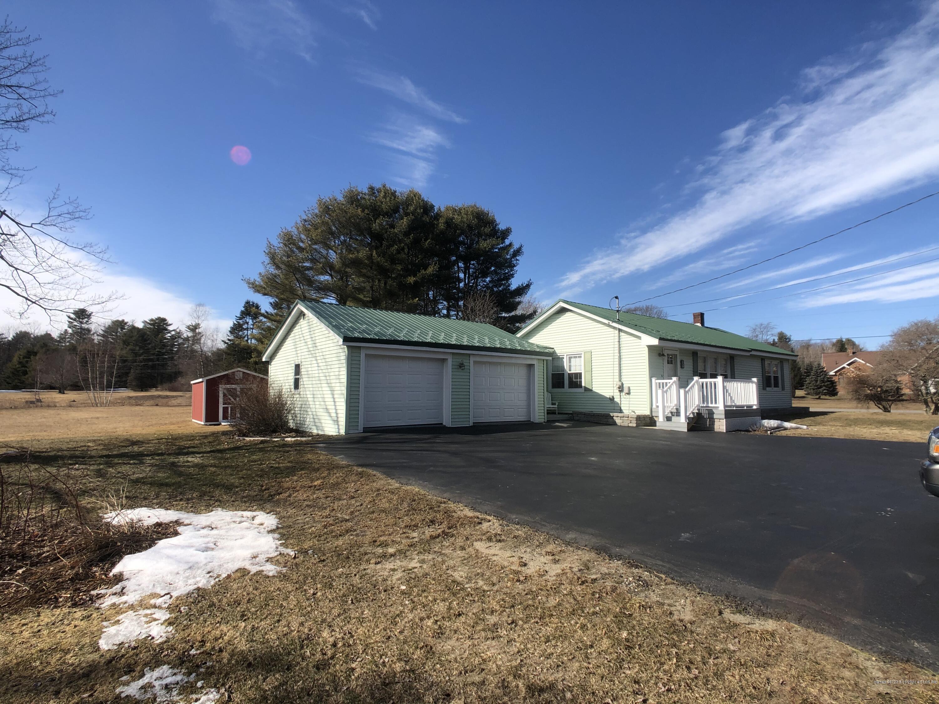 250 Woodside Rd Brunswick Me 04011 Mls 1484553 Coldwell Banker