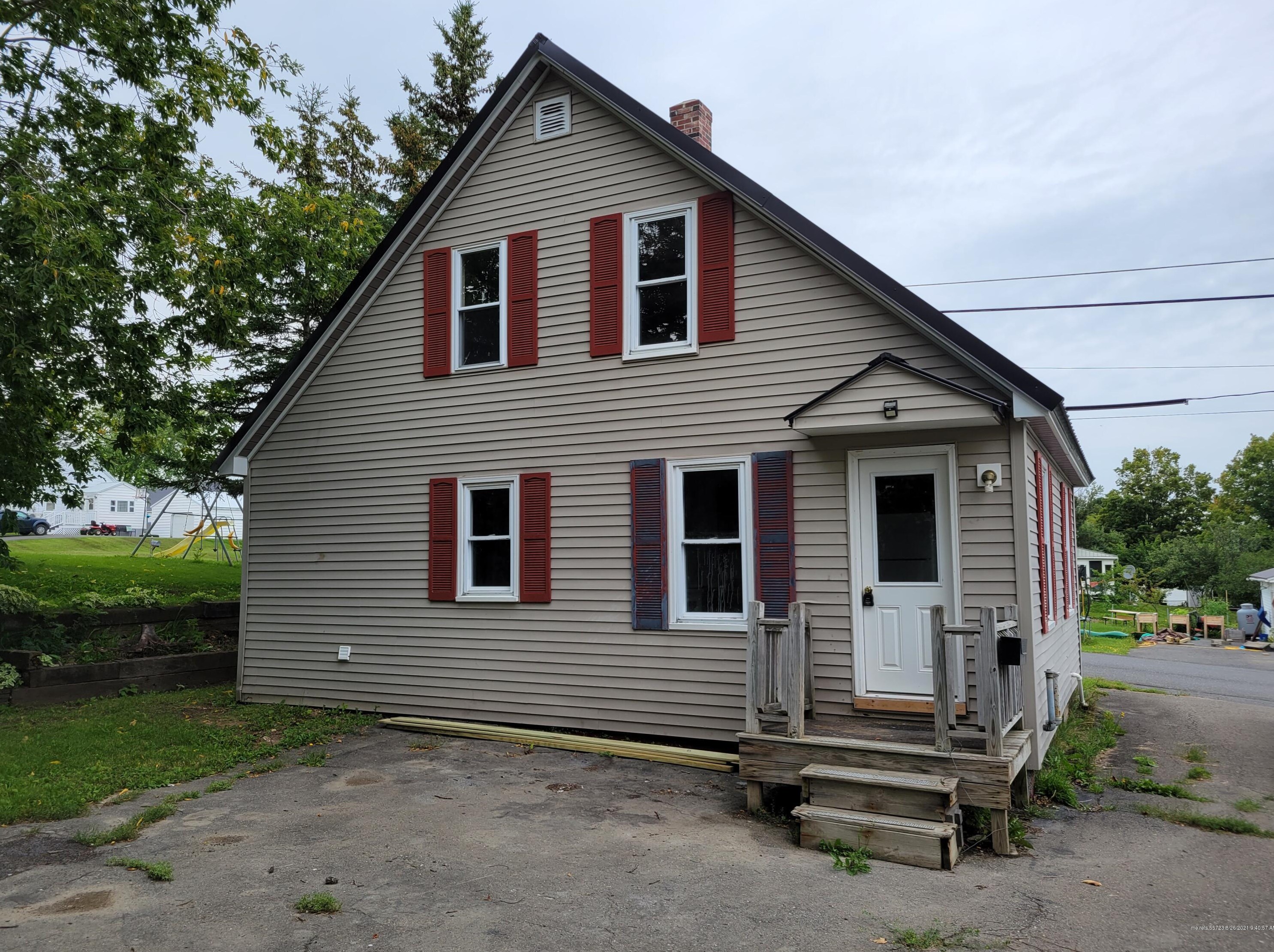 73 Main St, Limestone ME  04750-1105 exterior