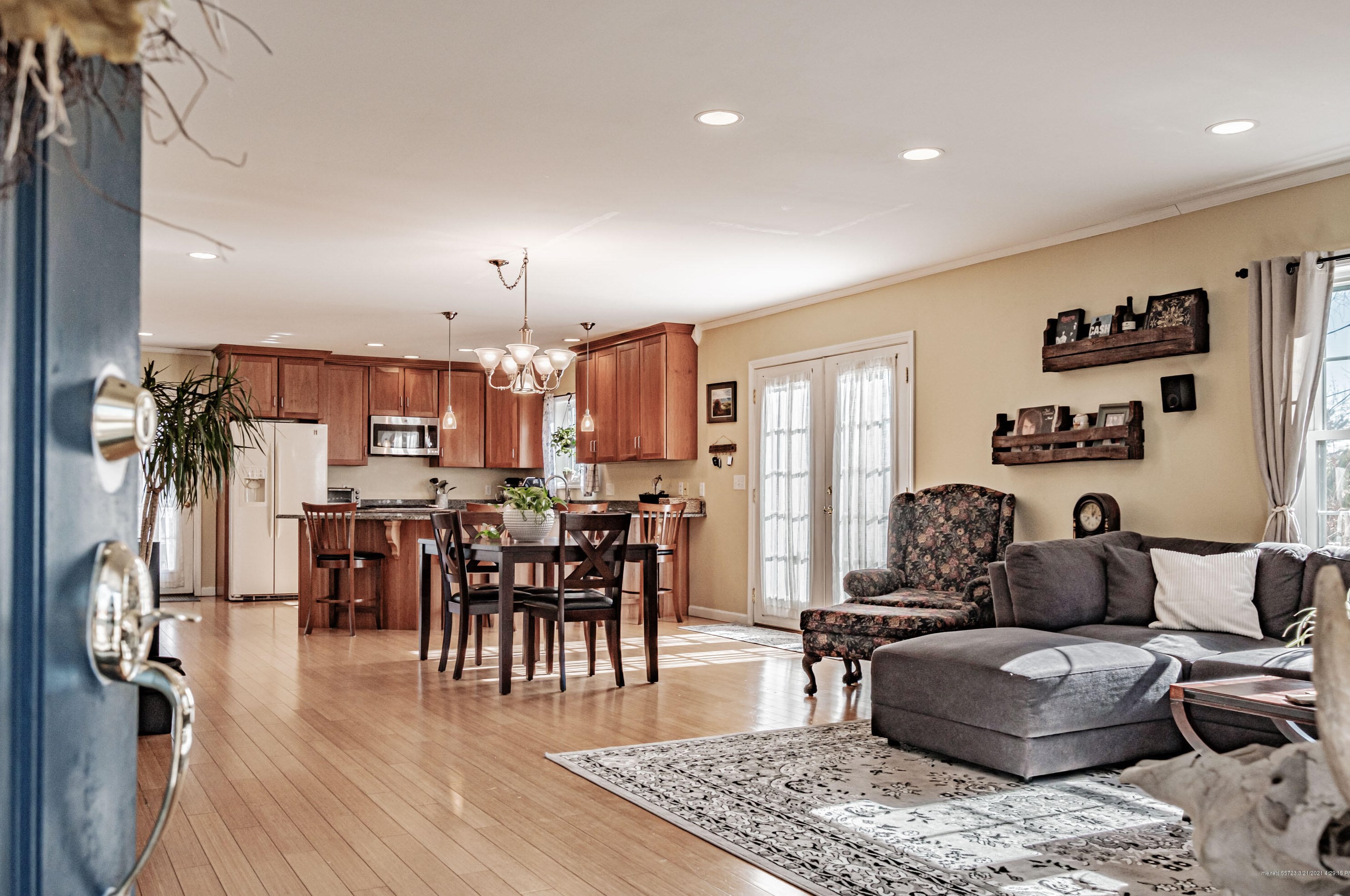 70 Ridgeland Ave, Portland ME 04106-4126 exterior