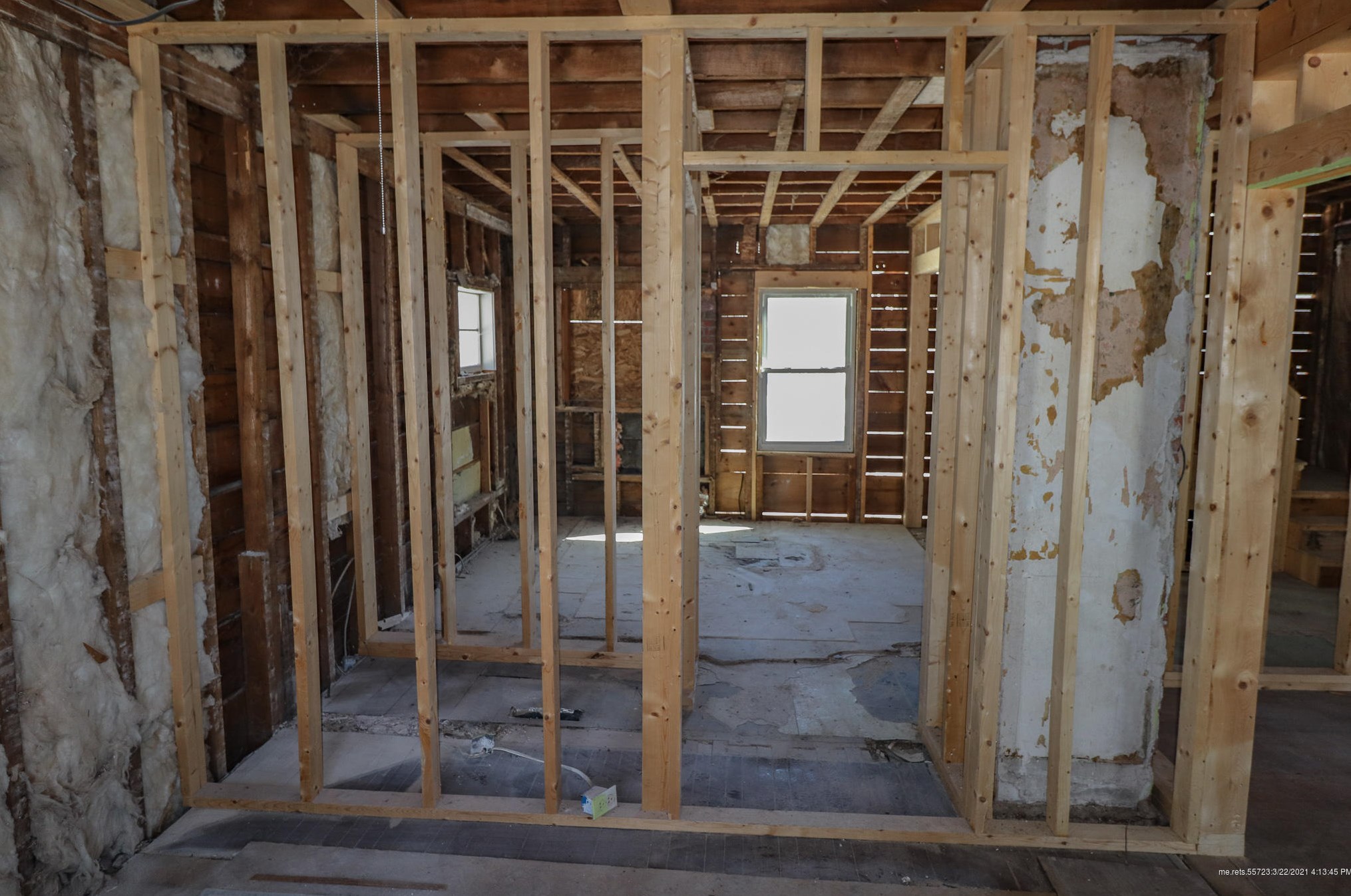 20 Dolloff St, Peru ME  04290-3011 exterior