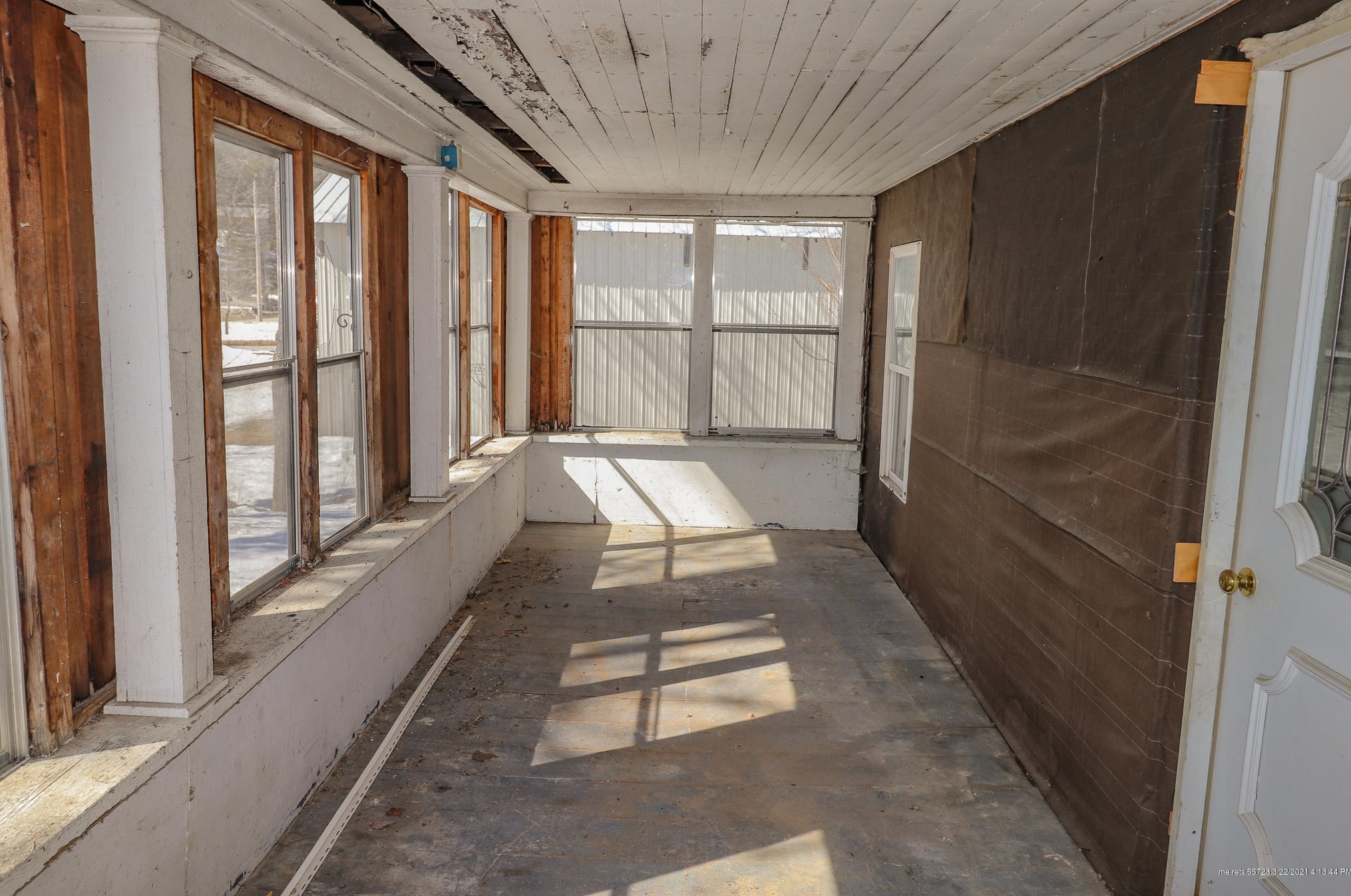 20 Dolloff St, Peru ME  04290-3011 exterior