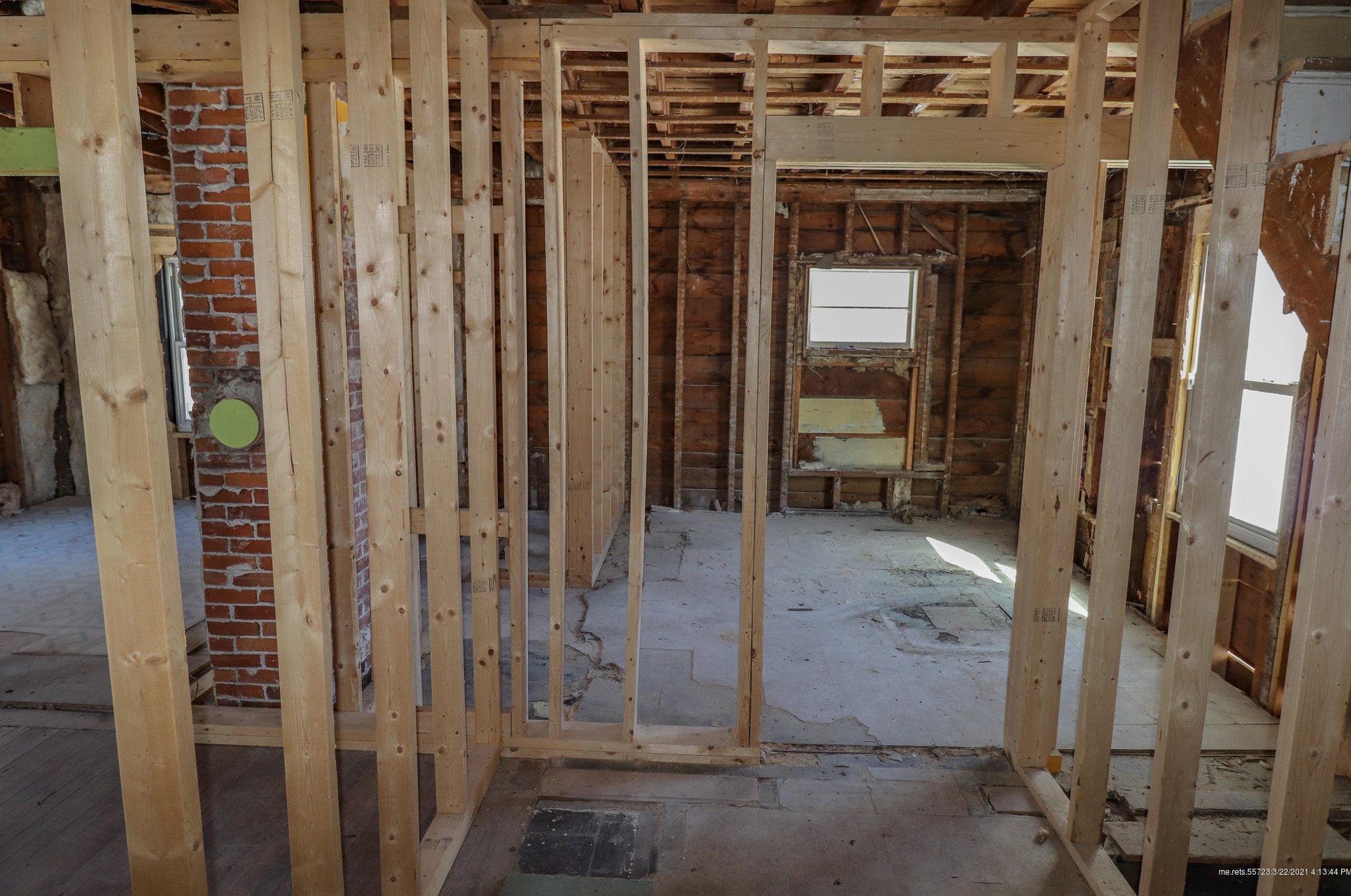 20 Dolloff St, Peru ME  04290-3011 exterior