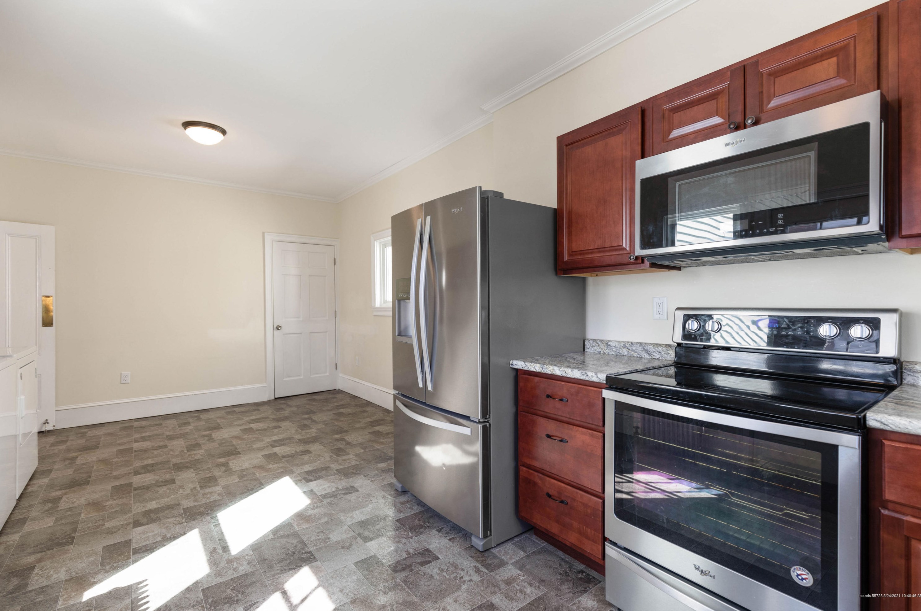 36 Pitt St, Portland ME  04105-1618 exterior