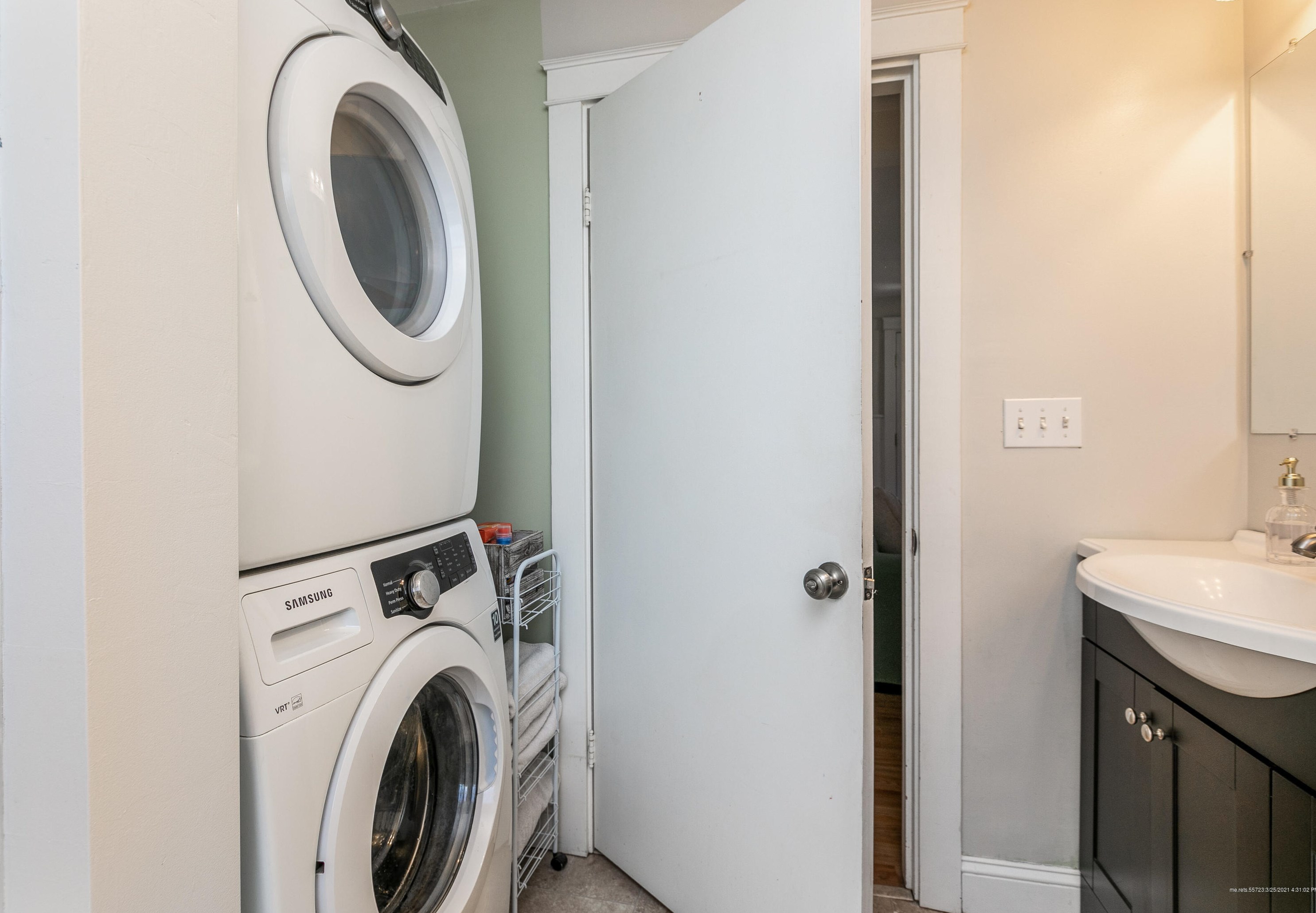 101 Maple St, Saco ME  04072-3161 exterior