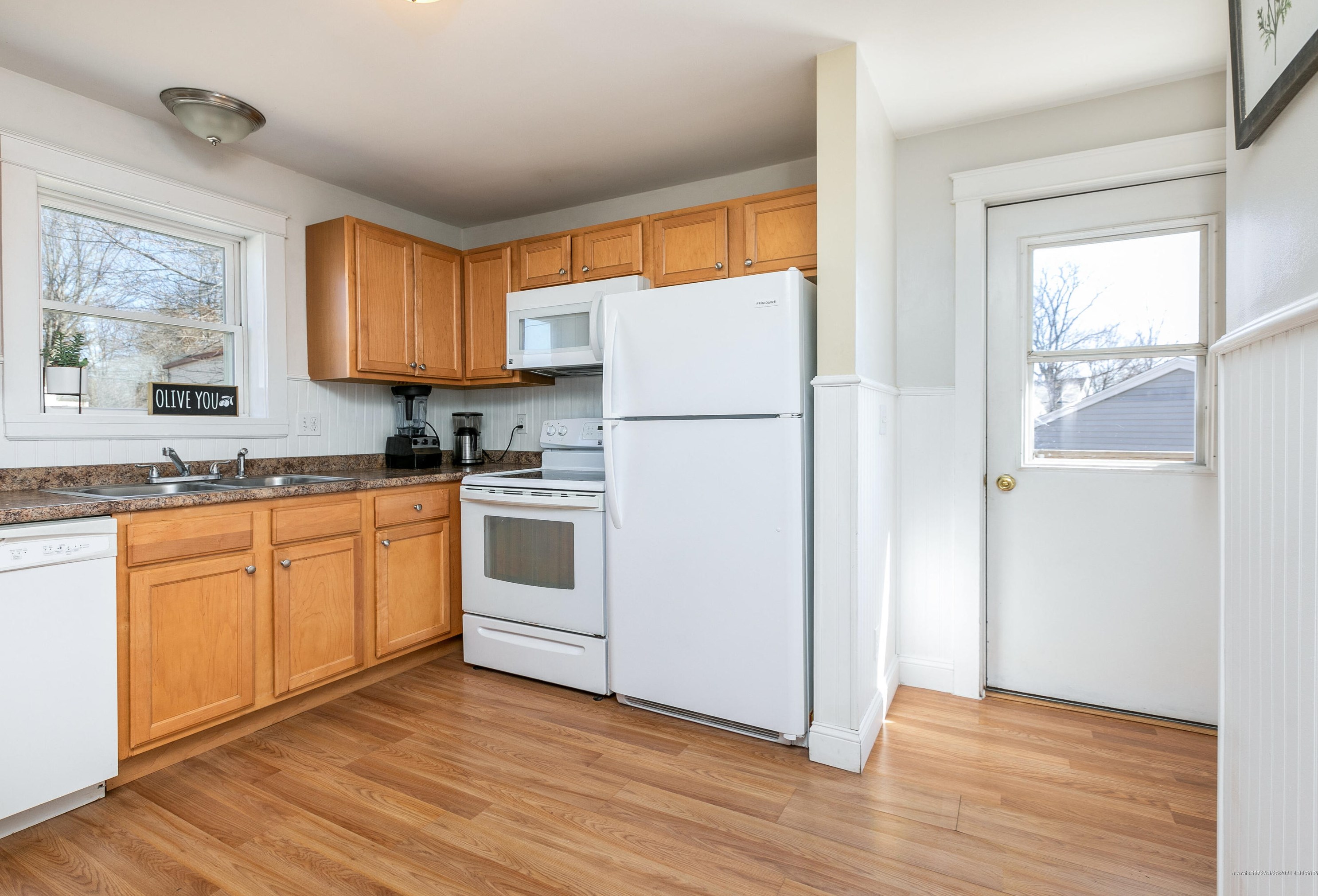 101 Maple St, Saco ME  04072-3161 exterior