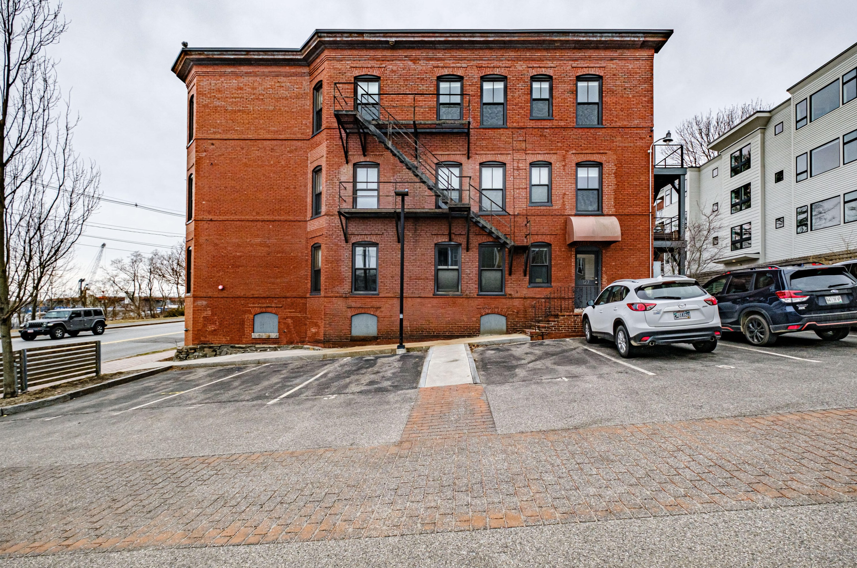 127 York St, Portland ME  04101-4545 exterior