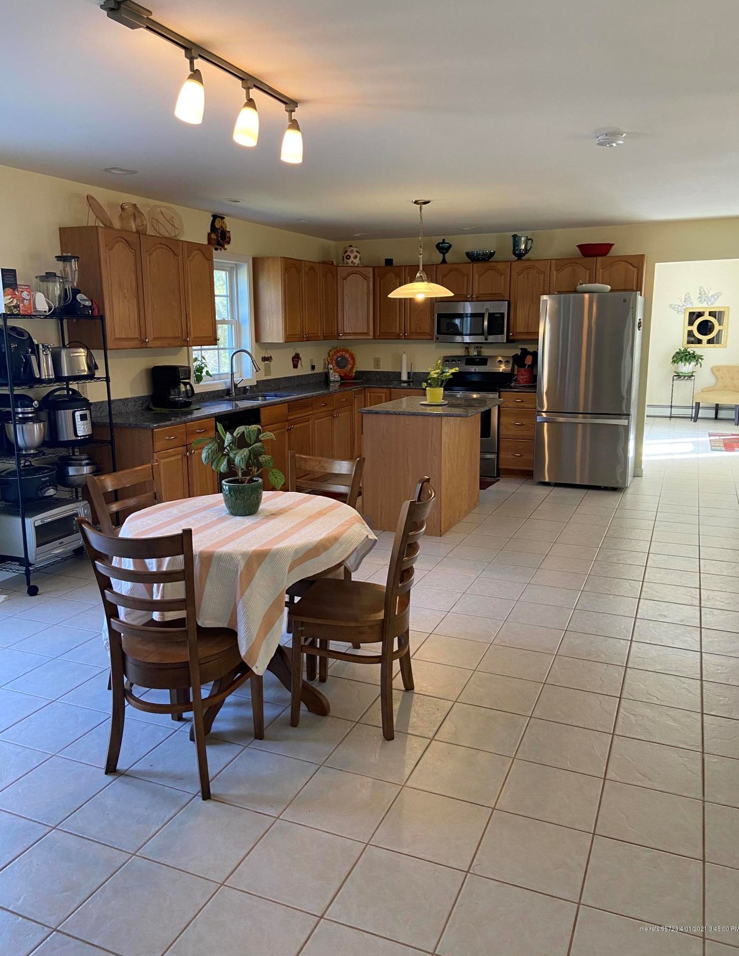 15 Liberty Ave, Newburgh ME  04444-1345 exterior