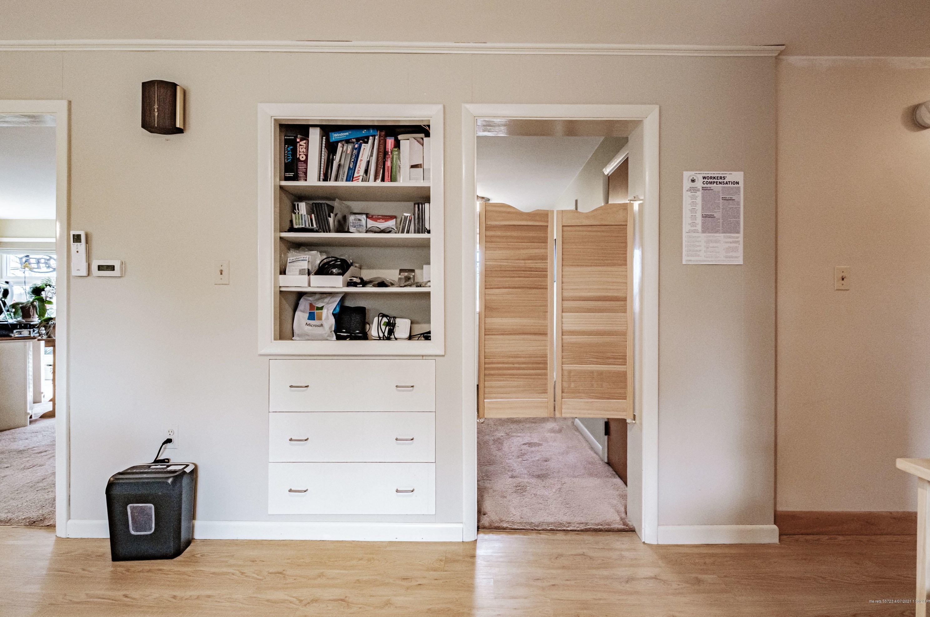 690 Main St, Gorham ME  04038-2622 exterior