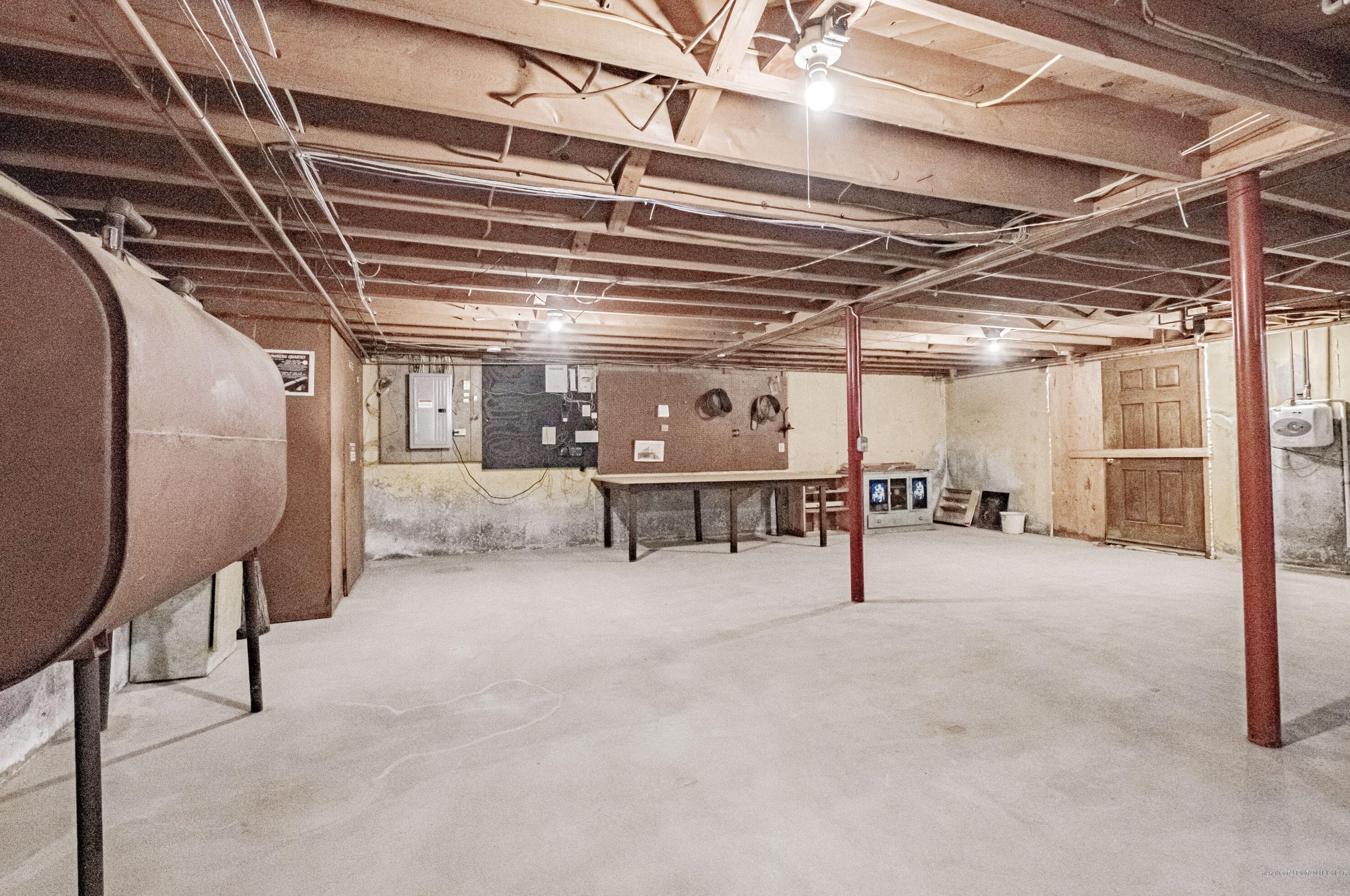 690 Main St, Gorham ME  04038-2622 exterior