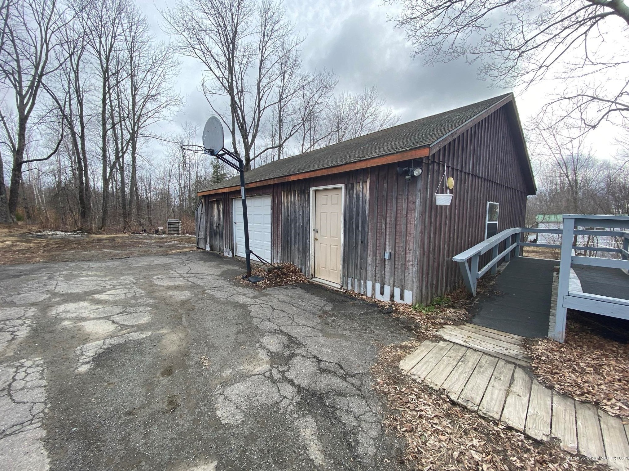 167 Summer St, Sebec ME  04426-1129 exterior