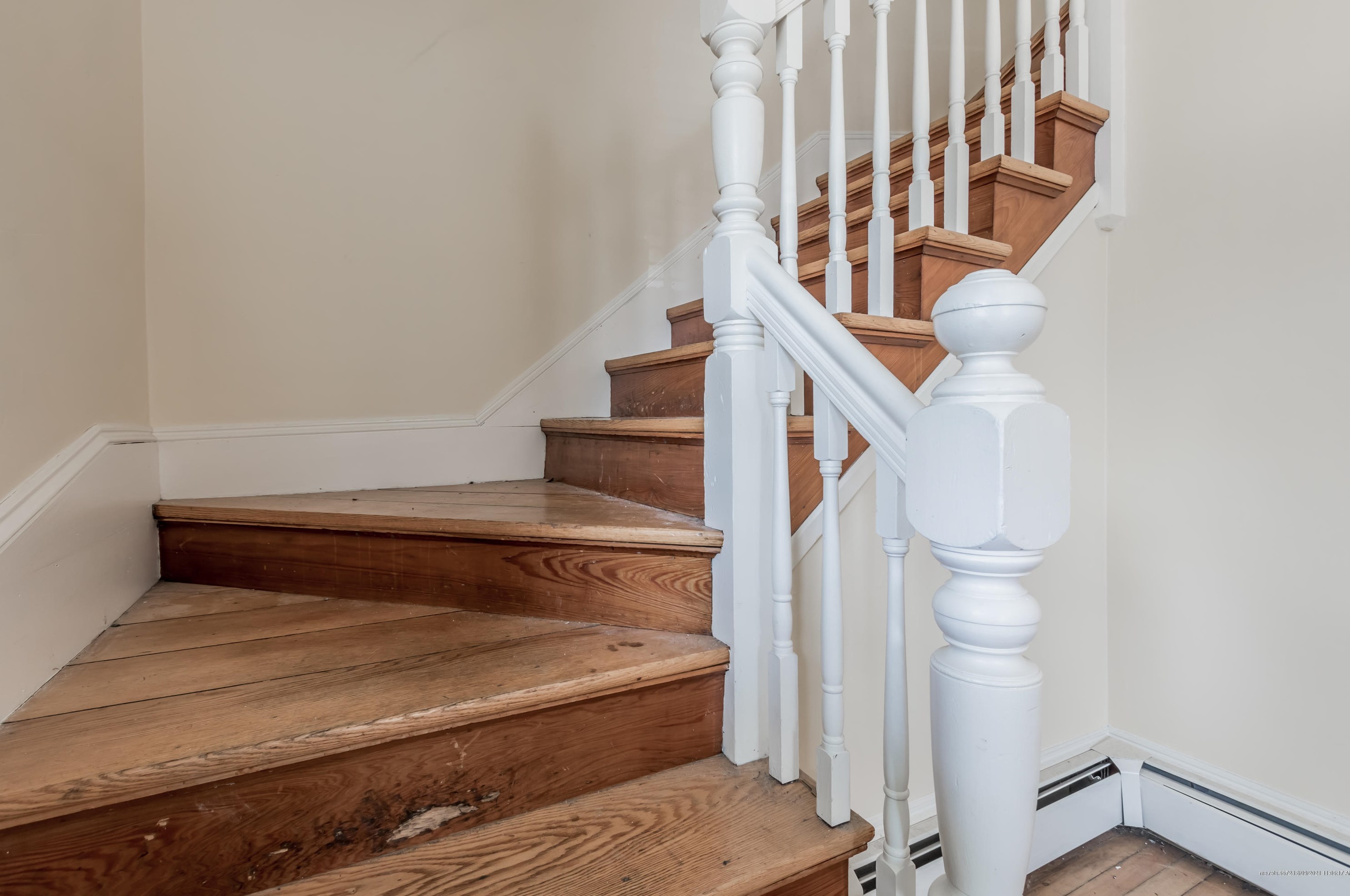 21 Sawyer St, Portland ME 04106-2128 exterior