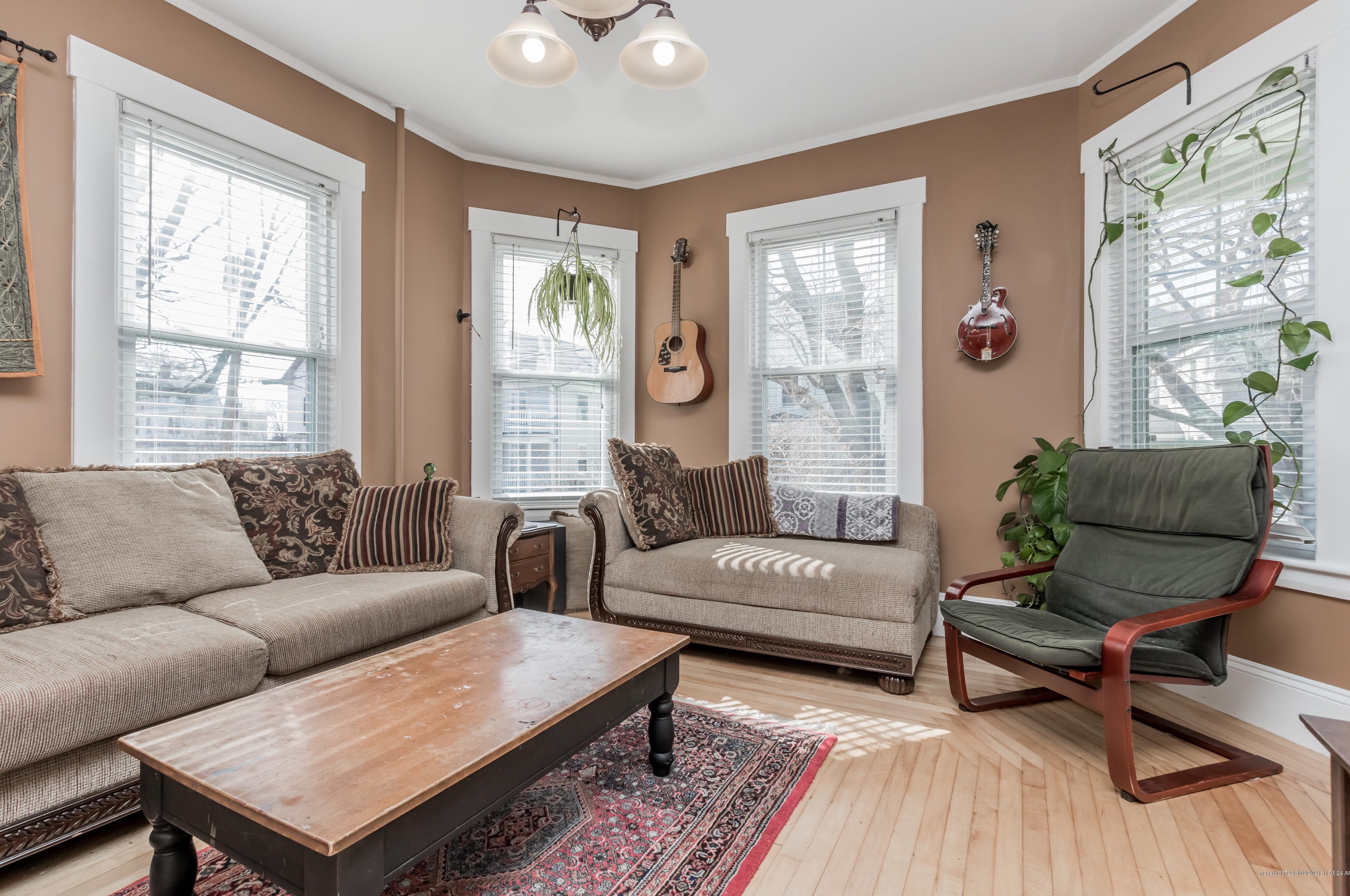 21 Sawyer St, Portland ME 04106-2128 exterior