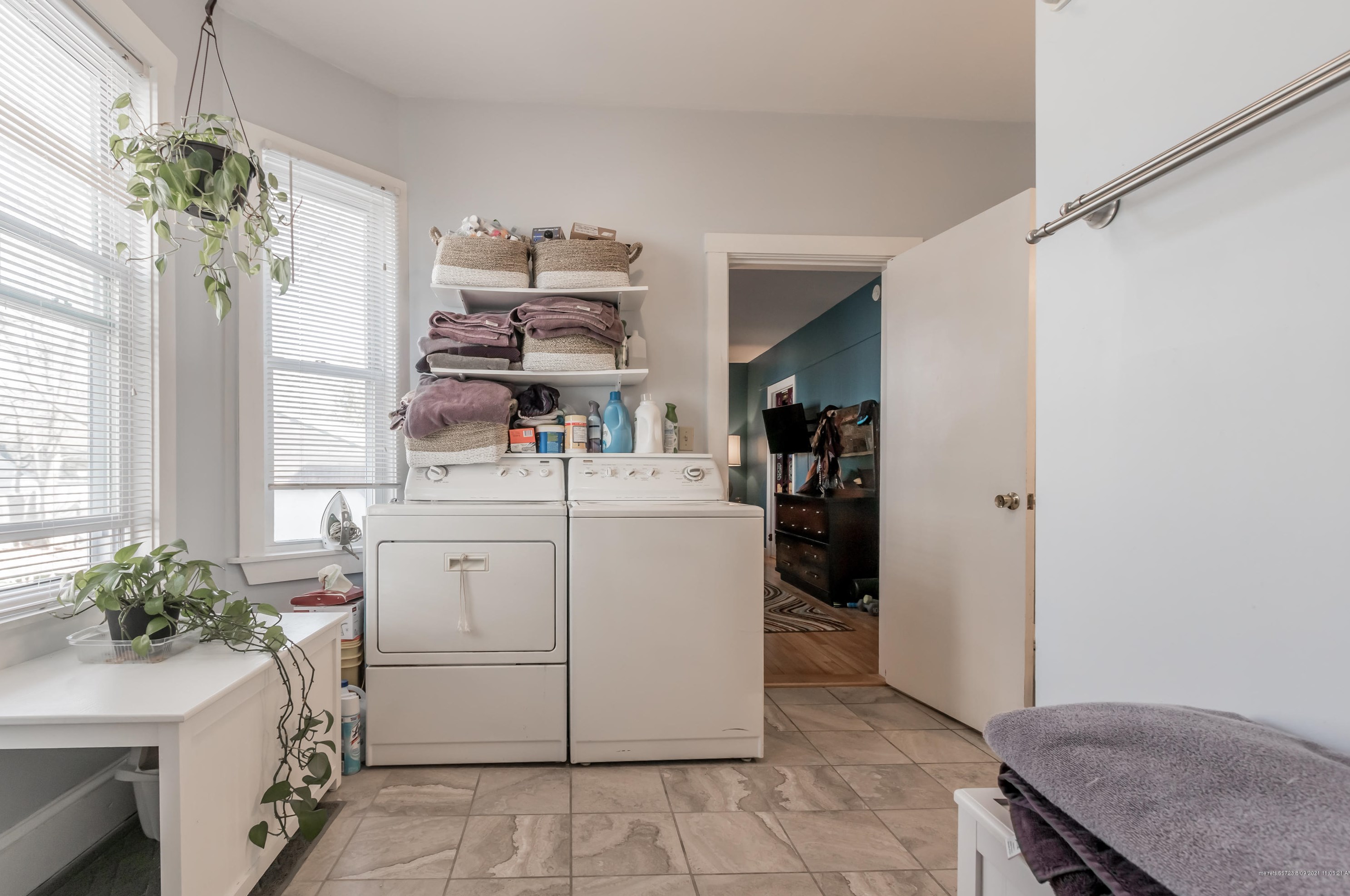 21 Sawyer St, Portland ME 04106-2128 exterior