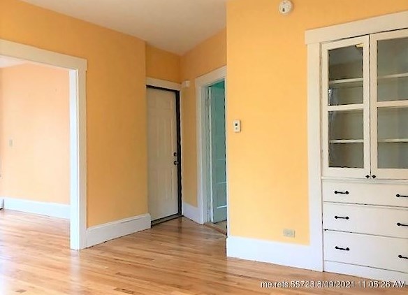 21 Sawyer St, Portland ME 04106-2128 exterior