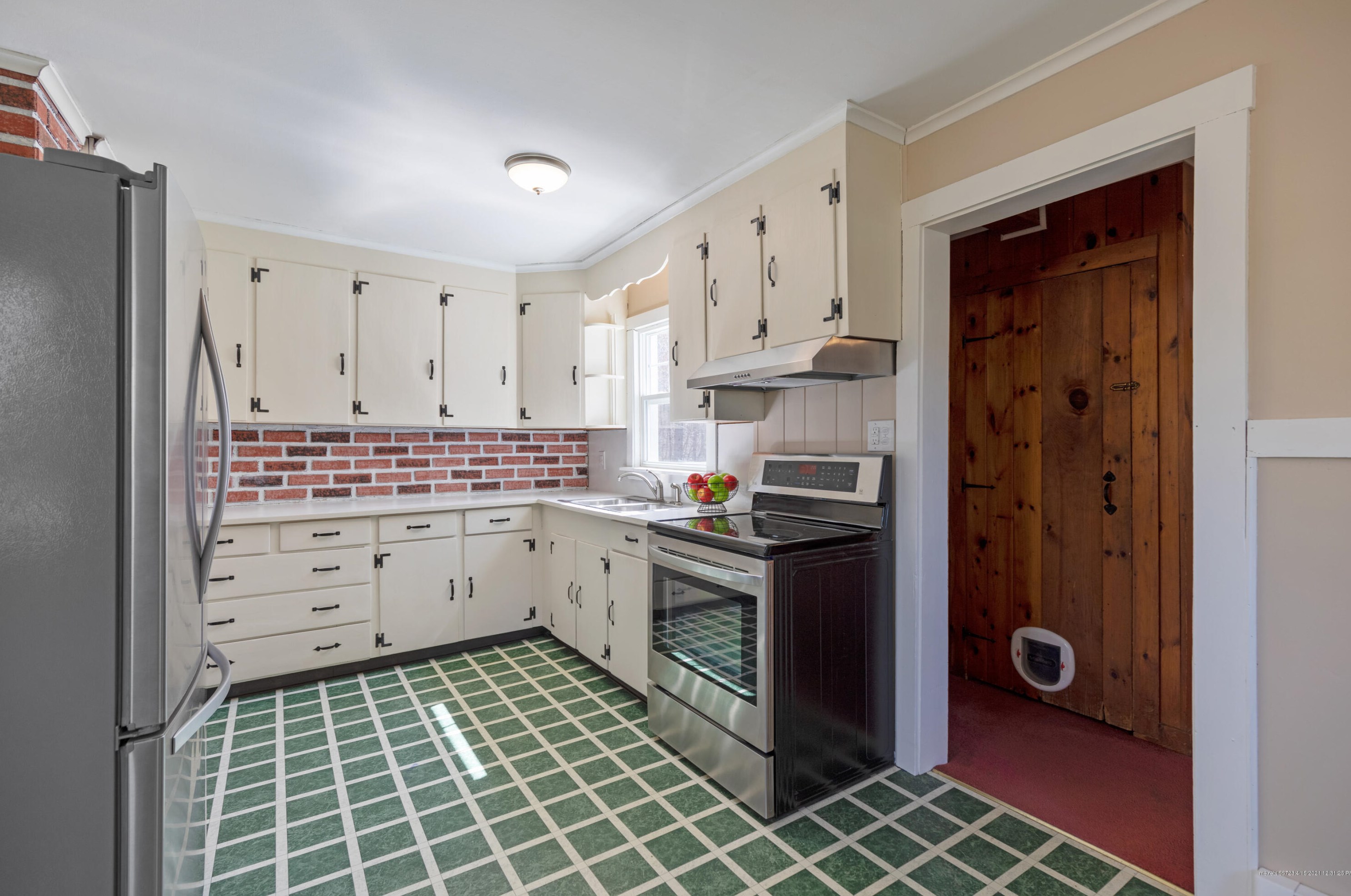 4 Cartland Rd, Windham ME  04062-4620 exterior