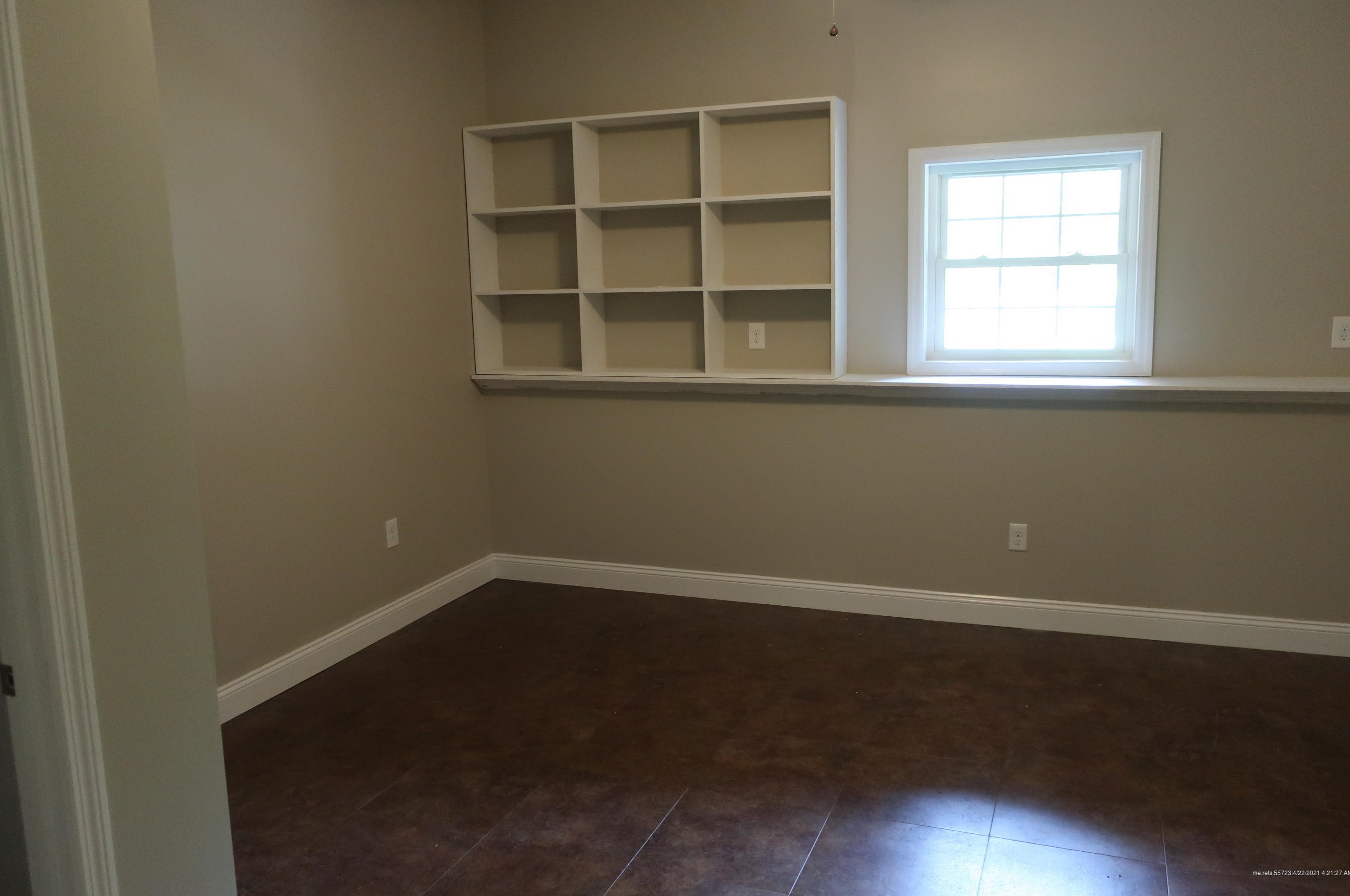 81 Fowler Rd, Newburgh ME 04444-3416 exterior