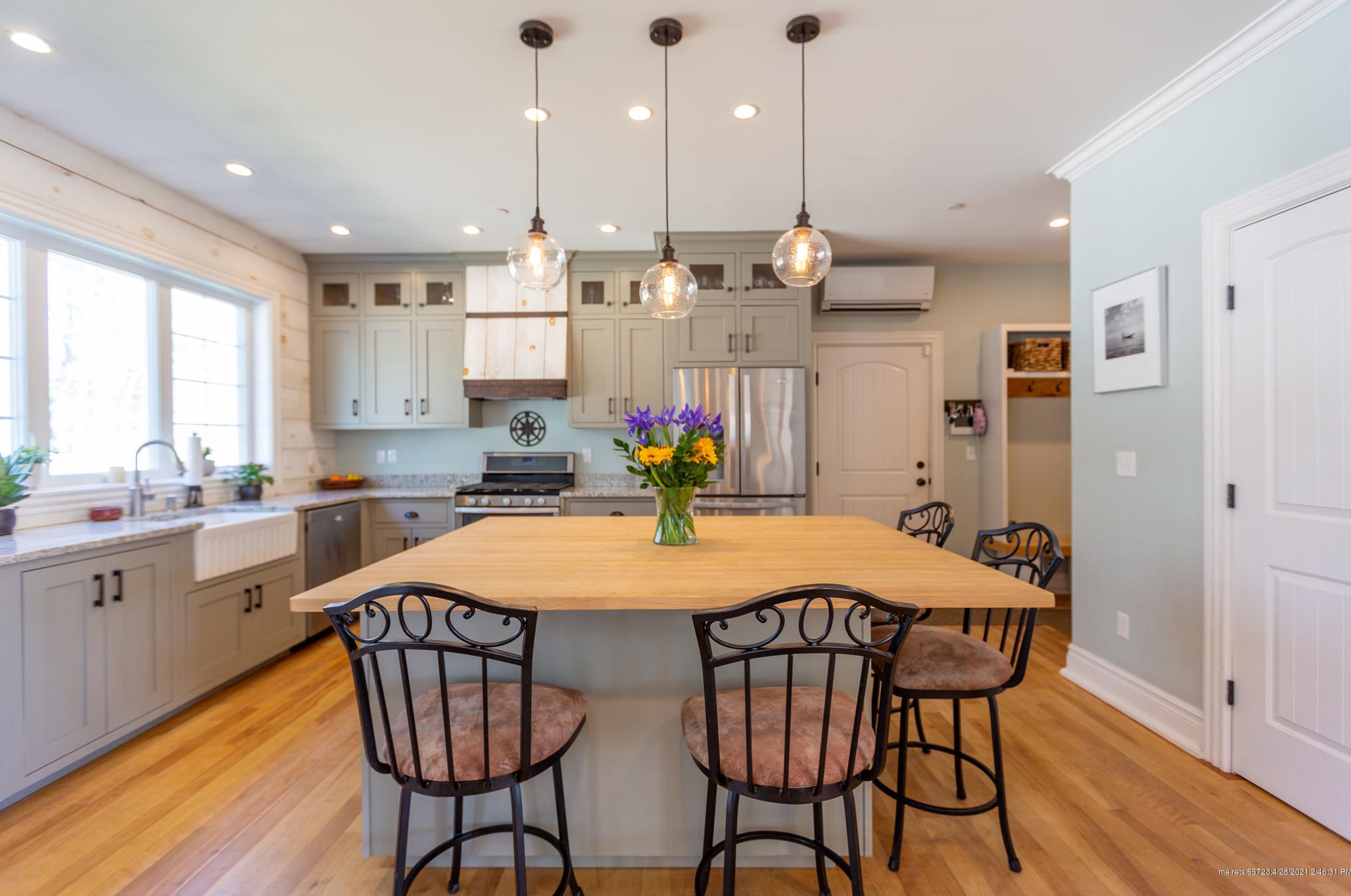 5 Garden Way, Portland ME  04105-1986 exterior