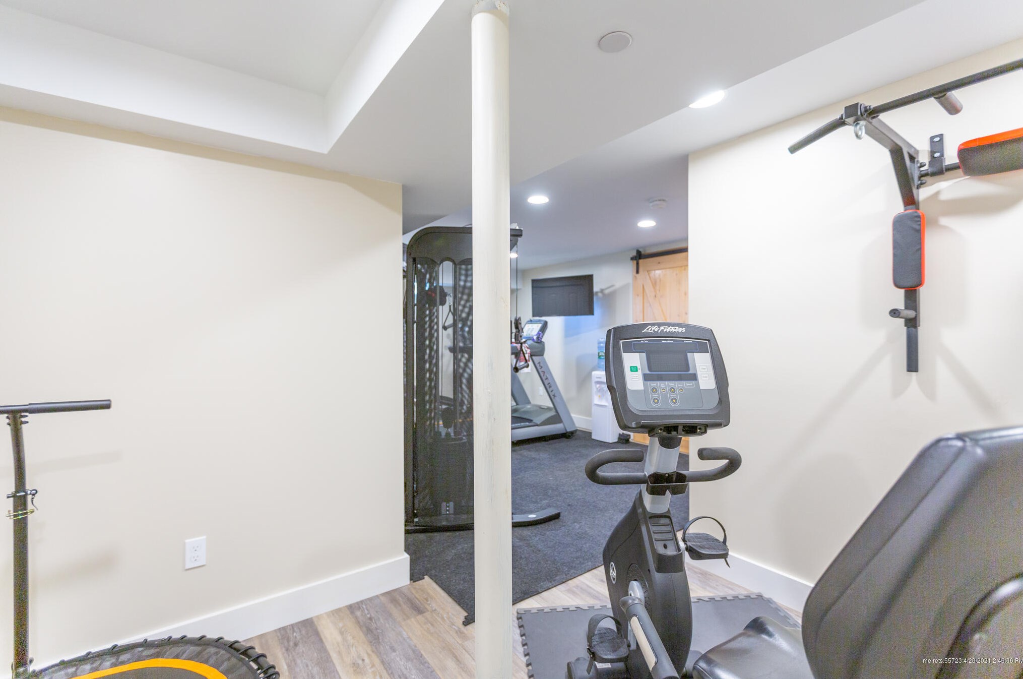 5 Garden Way, Portland ME  04105-1986 exterior