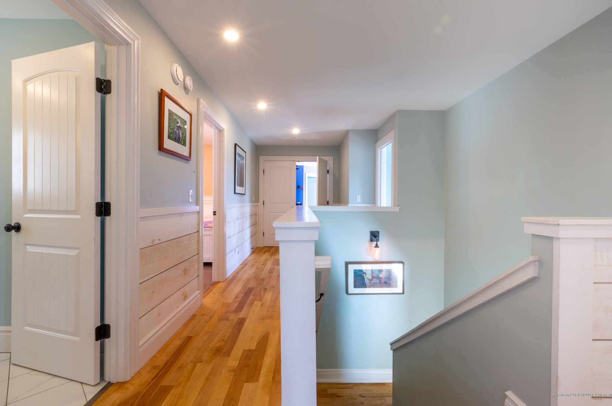 5 Garden Way, Portland ME  04105-1986 exterior