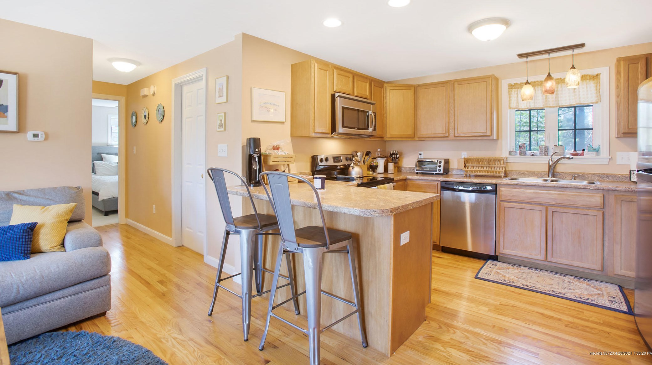 29 Dakota St, Portland ME  04103-3807 exterior