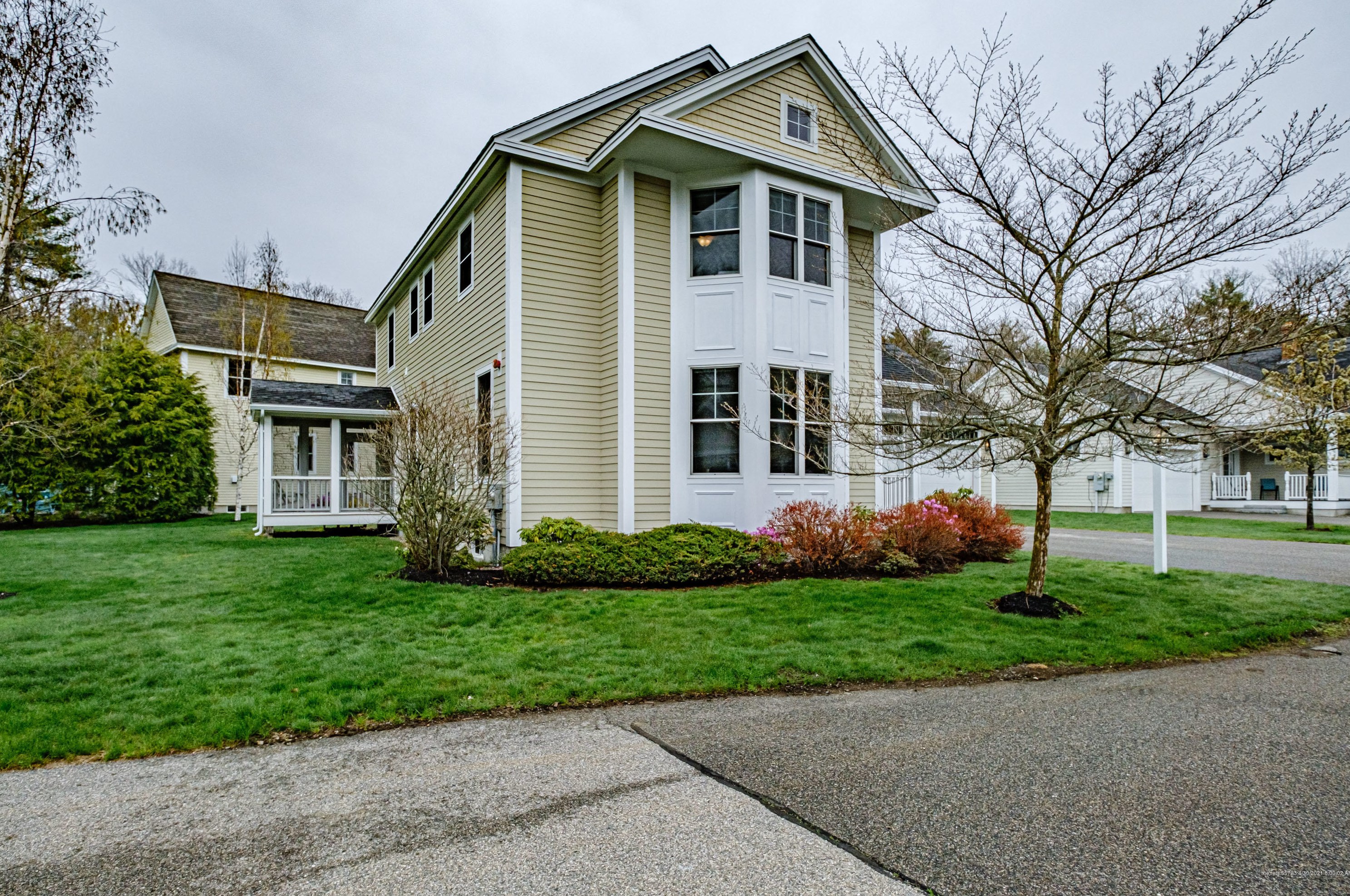 48 Ridgewood Dr, Portland ME  04105 exterior