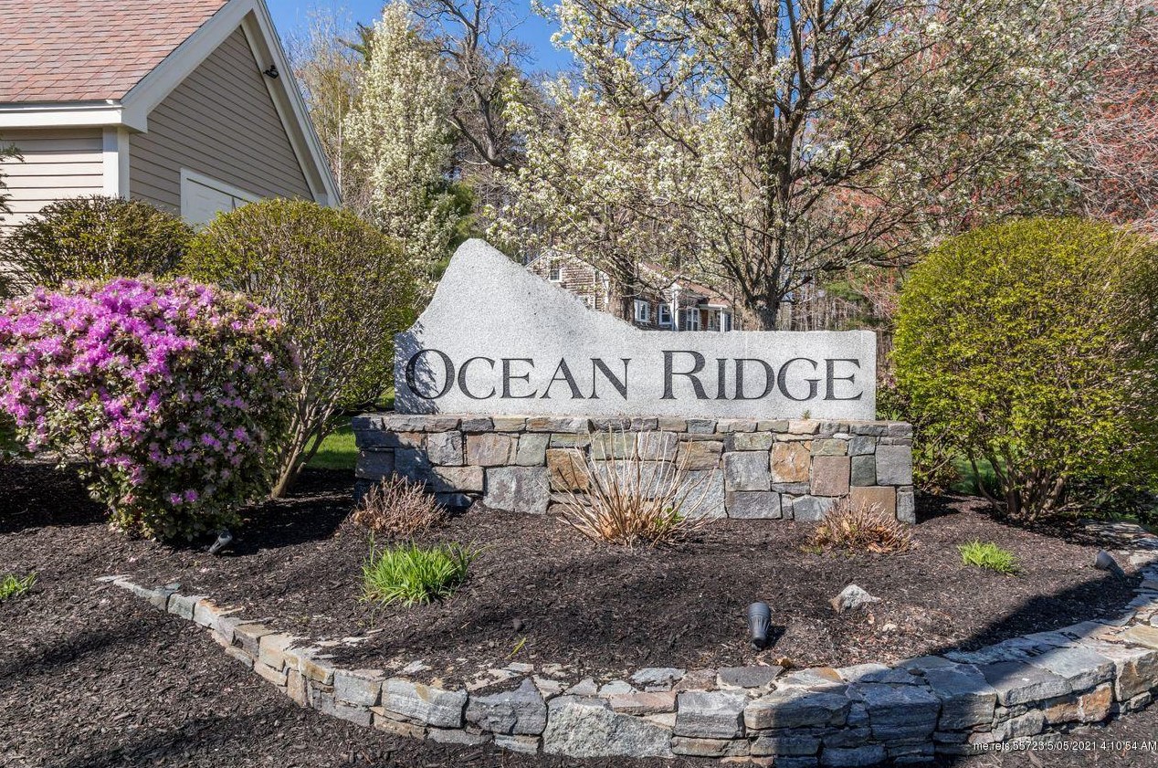 22 Osprey Ter, Portland ME  04103-4710 exterior