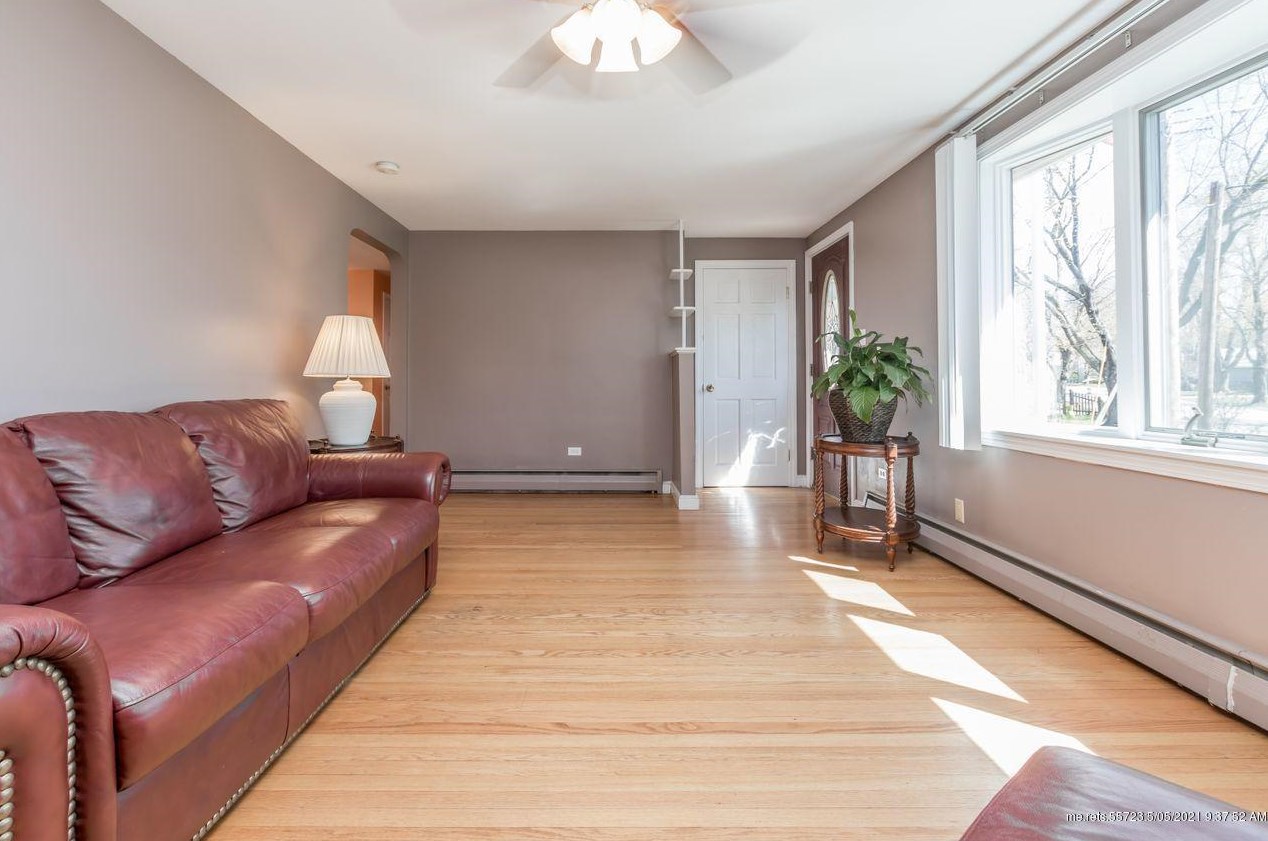 31 Winding Way, Portland ME  04102-1726 exterior