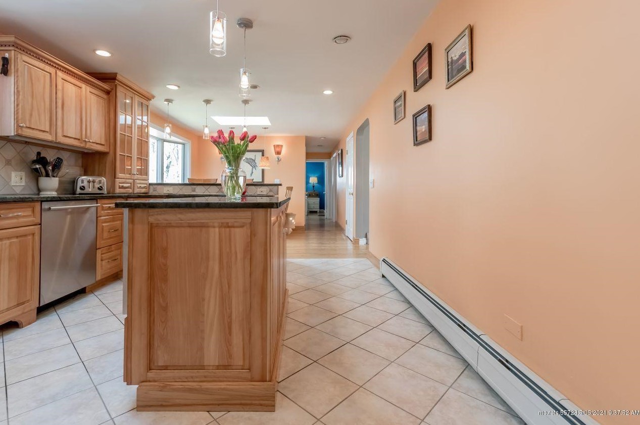 31 Winding Way, Portland ME  04102-1726 exterior