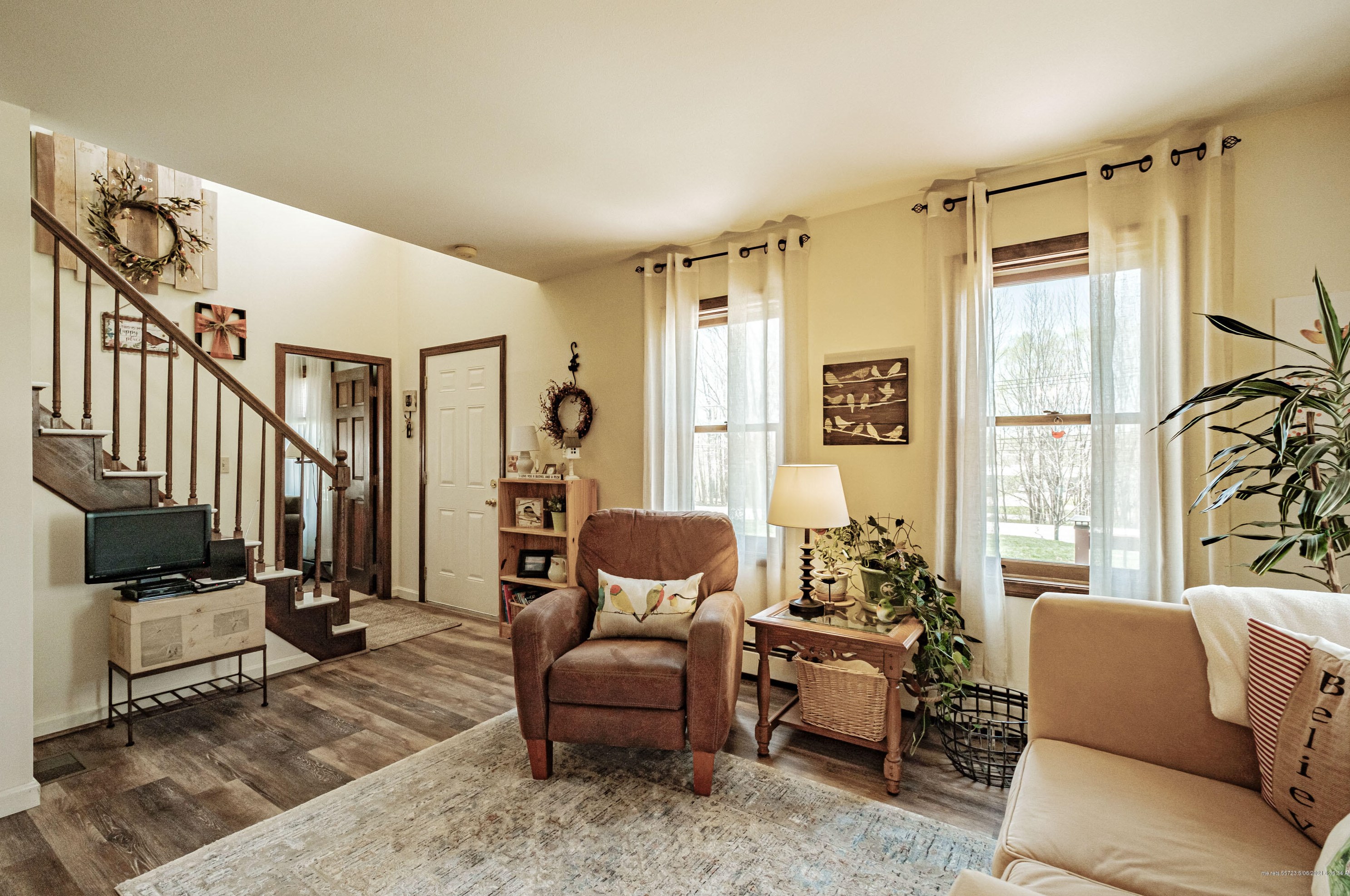 577 Gray Rd, Windham ME  04062-4880 exterior