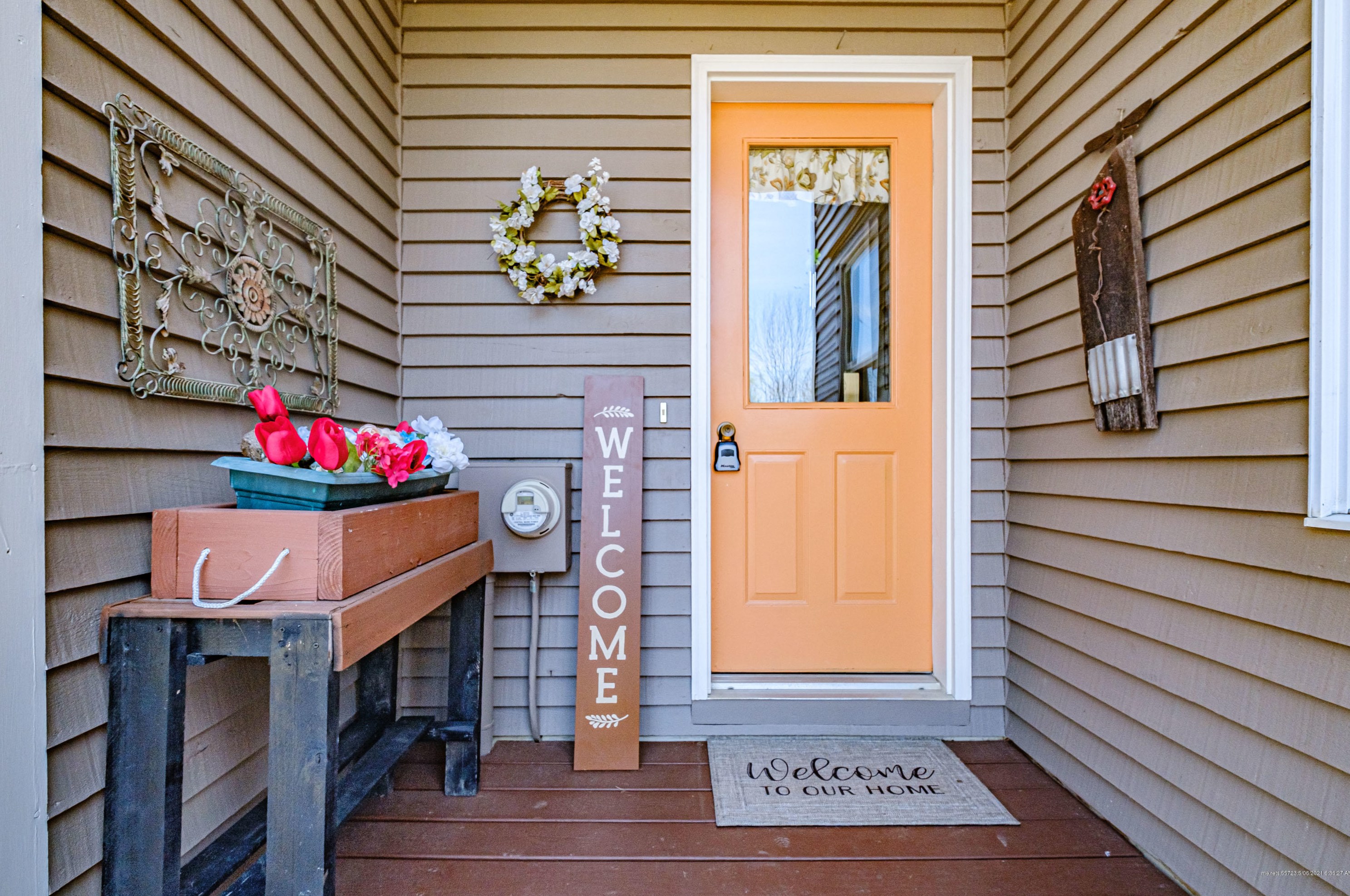 577 Gray Rd, Windham ME  04062-4880 exterior