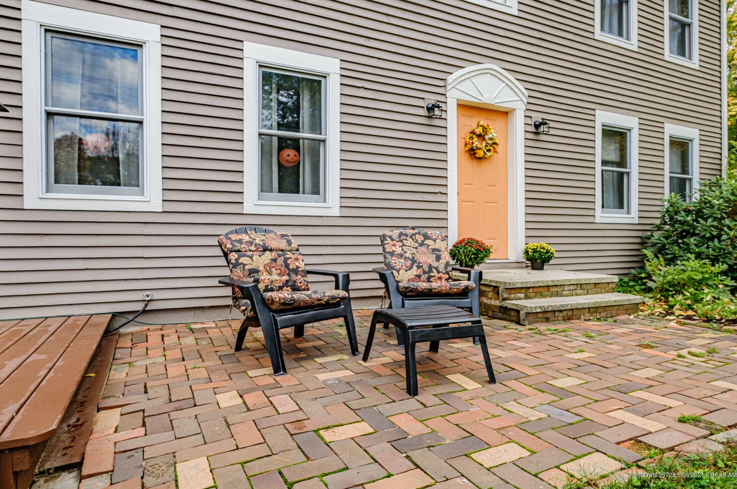 577 Gray Rd, Windham ME  04062-4880 exterior